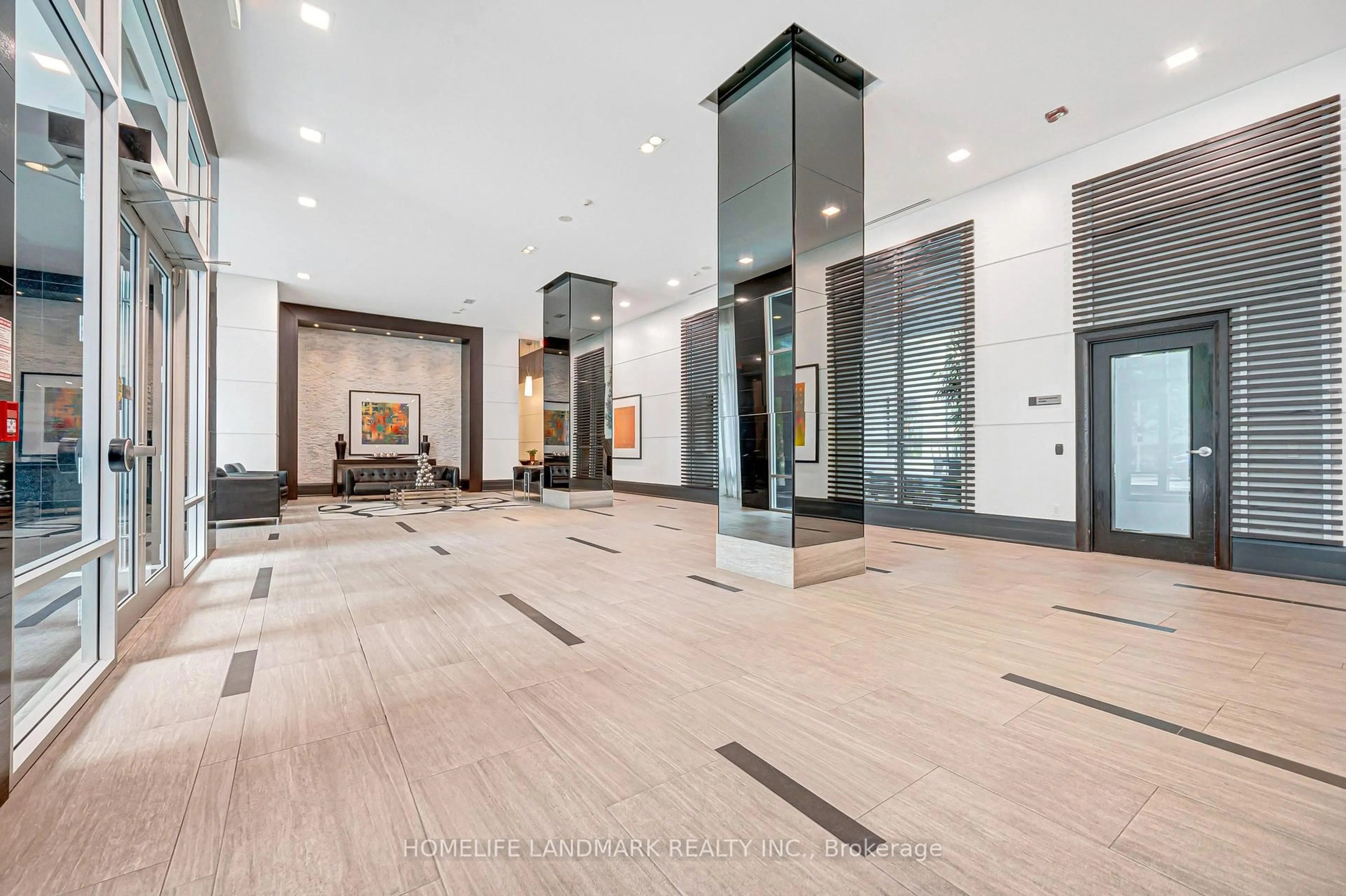 Indoor foyer for 17 anndale Dr #701, Toronto Ontario M2N 2W7