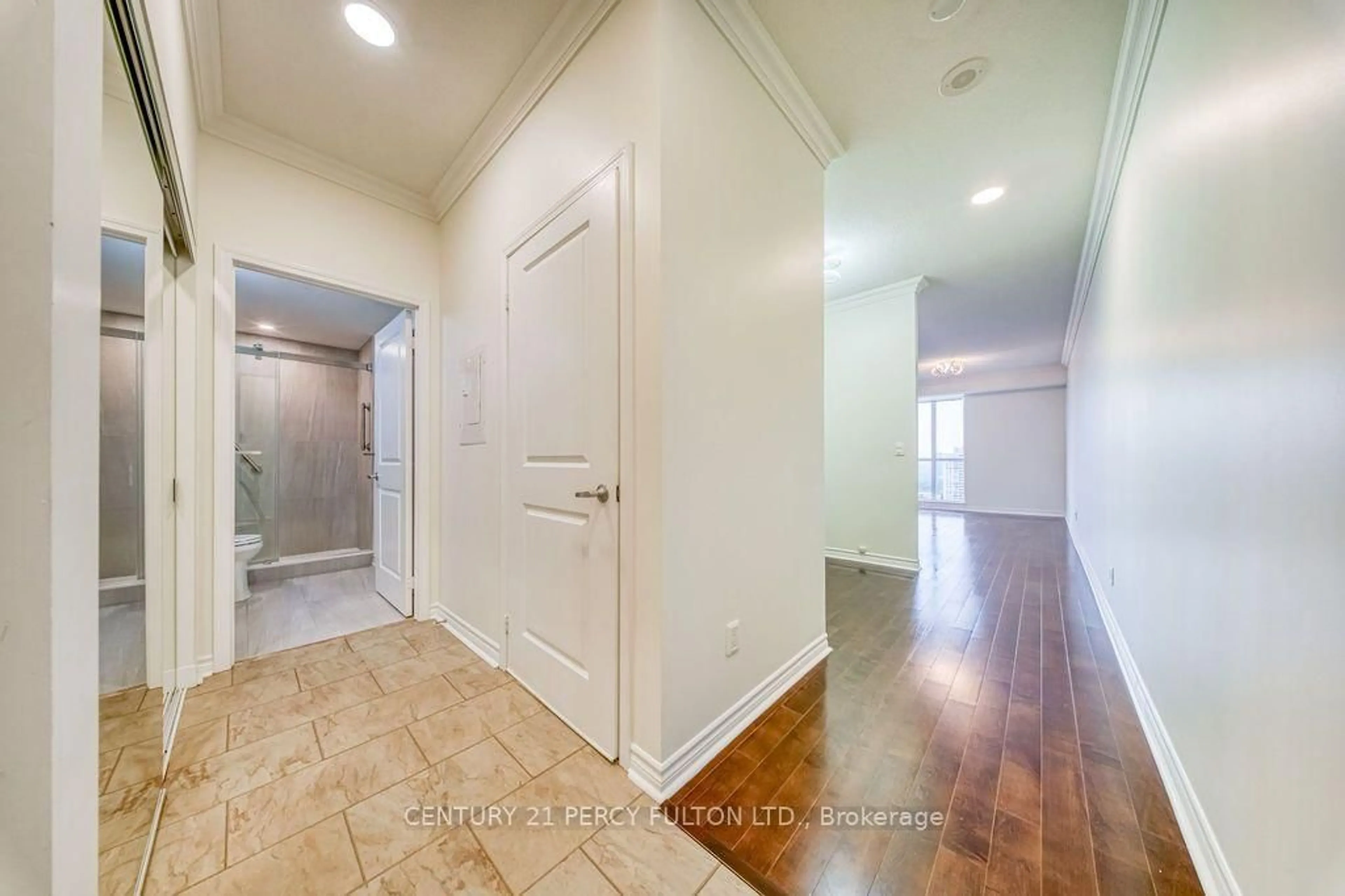 Indoor entryway for 2885 Bayview Ave #1320, Toronto Ontario M2K 0A3