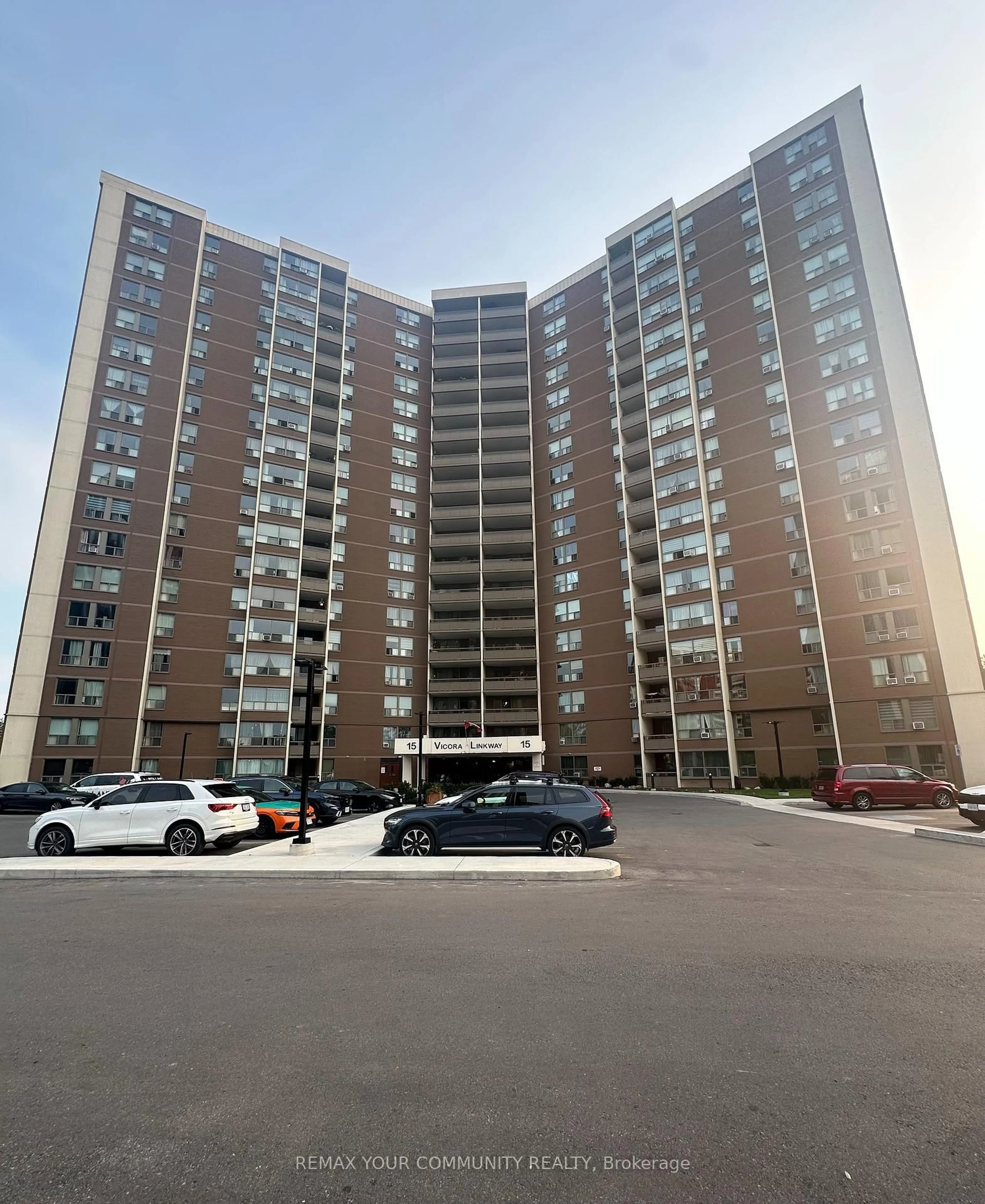 Unknown for 15 Vicora Linkway #1711, Toronto Ontario M3C 1A9