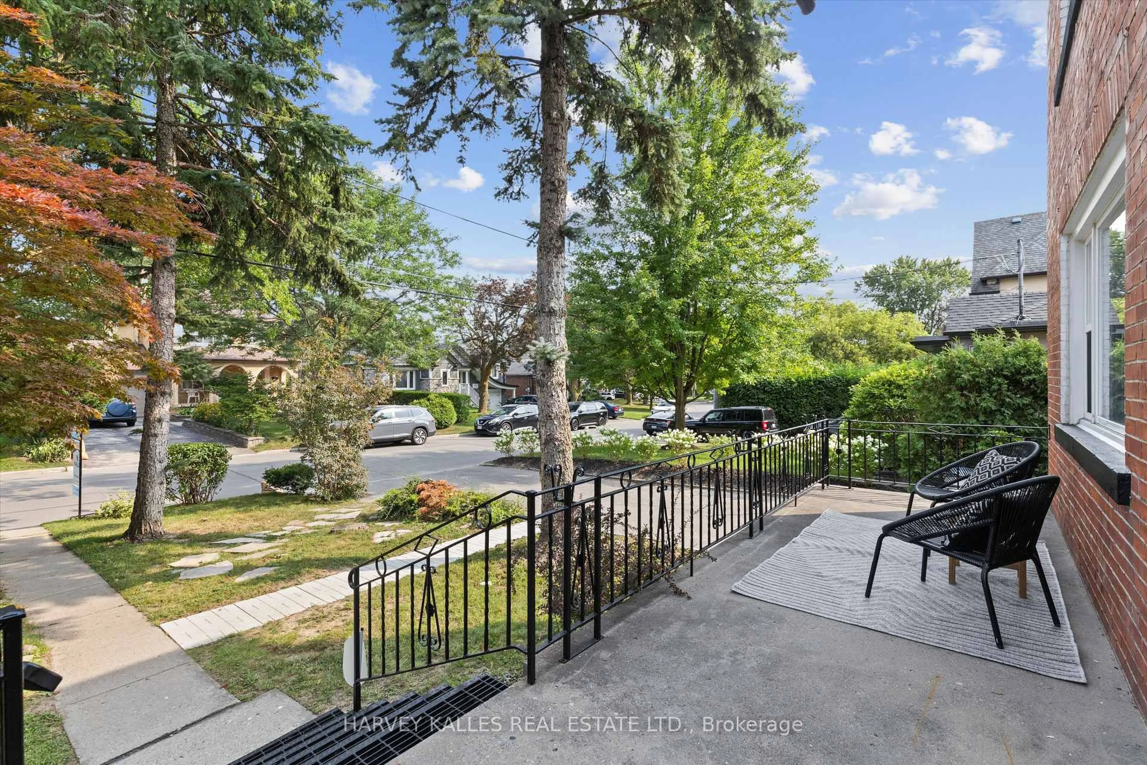 Patio, street for 84 Lynnhaven Rd, Toronto Ontario M6A 2K9