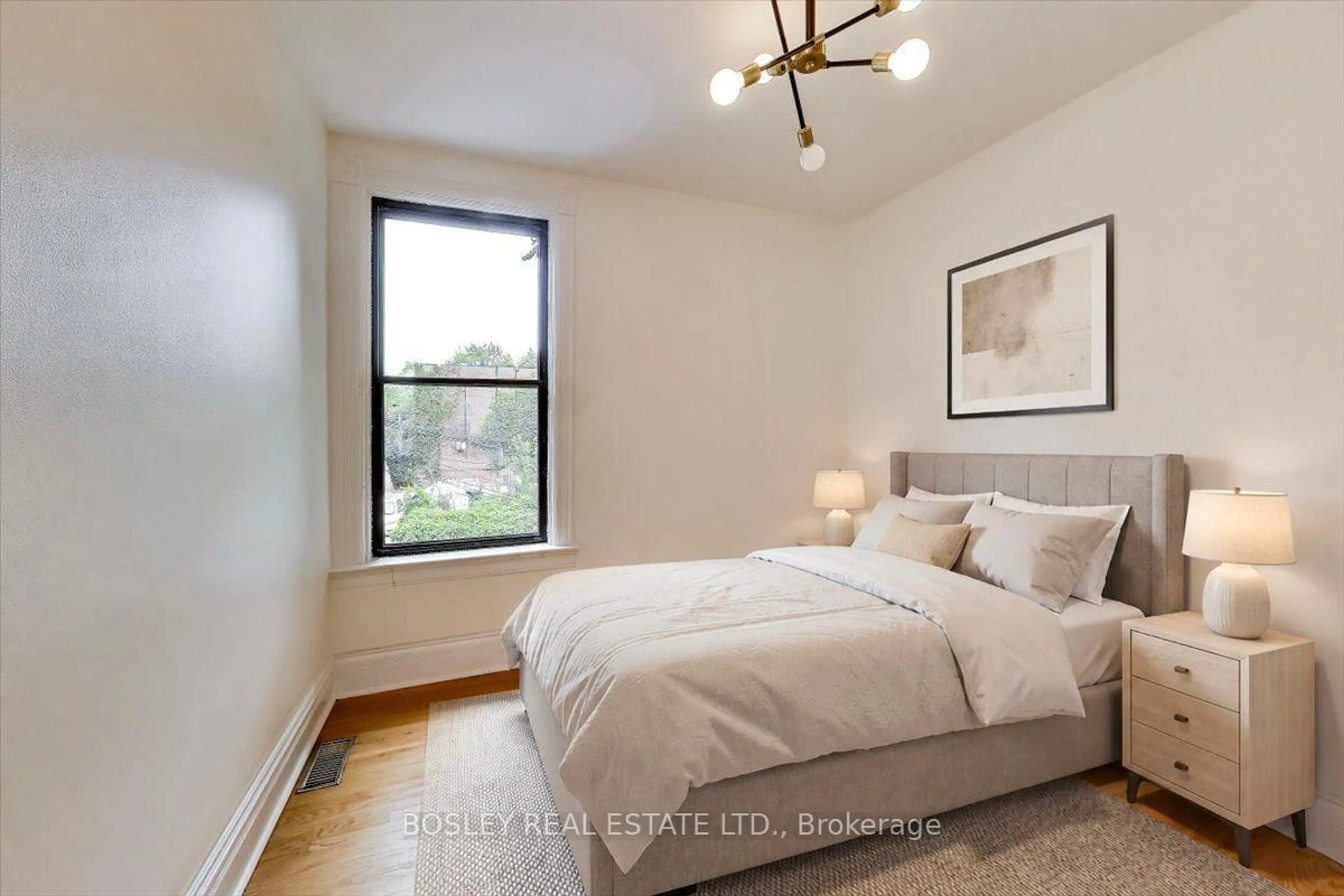 Bedroom with bed, unknown for 295 Seaton St, Toronto Ontario M5A 2T6