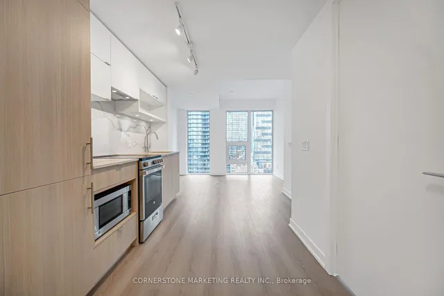 100 Queen St #2003, Toronto 3