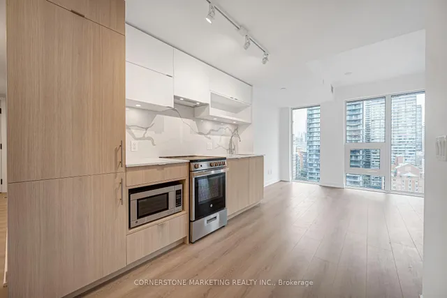 100 Queen St #2003, Toronto 2