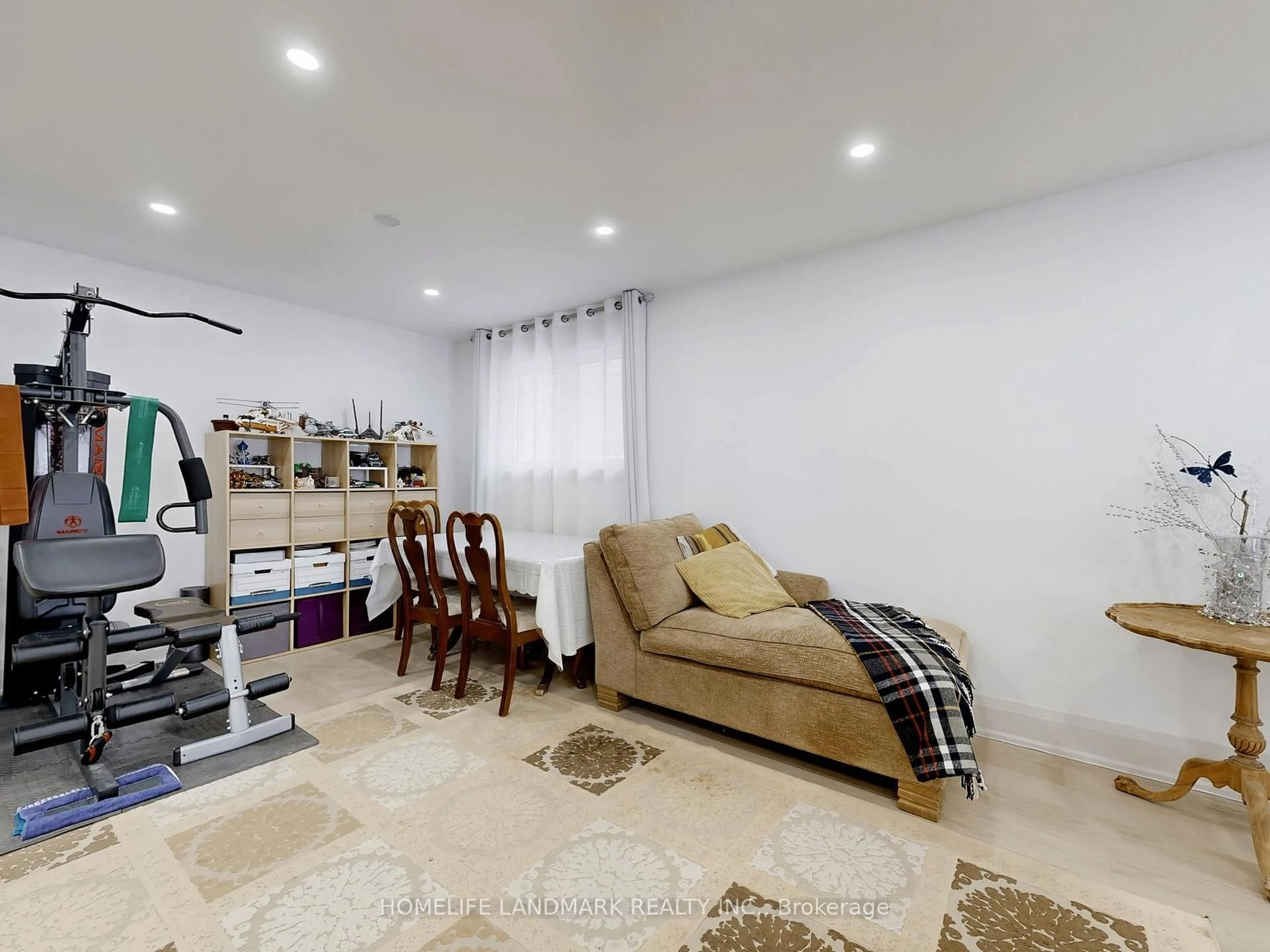 Living room with furniture, unknown for 50 Bruce Farm Dr, Toronto Ontario M2H 1G5