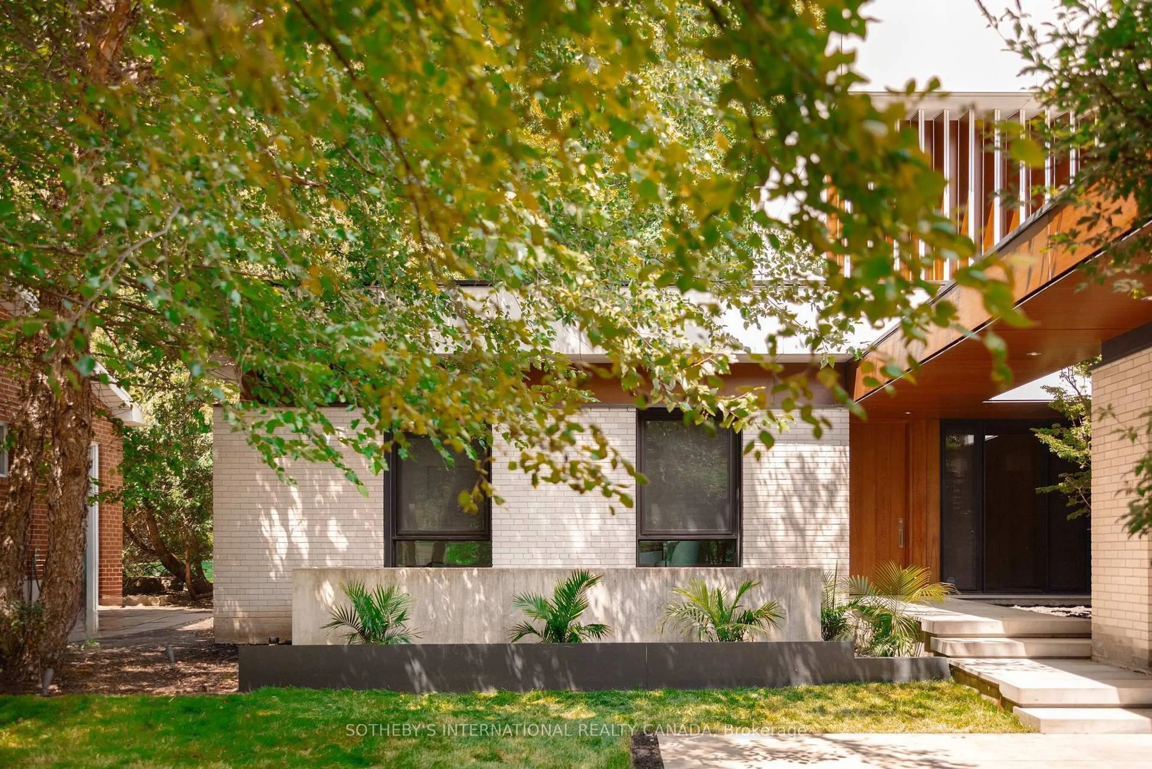 Home with brick exterior material, street for 12 York Valley Cres, Toronto Ontario M2P 1A7