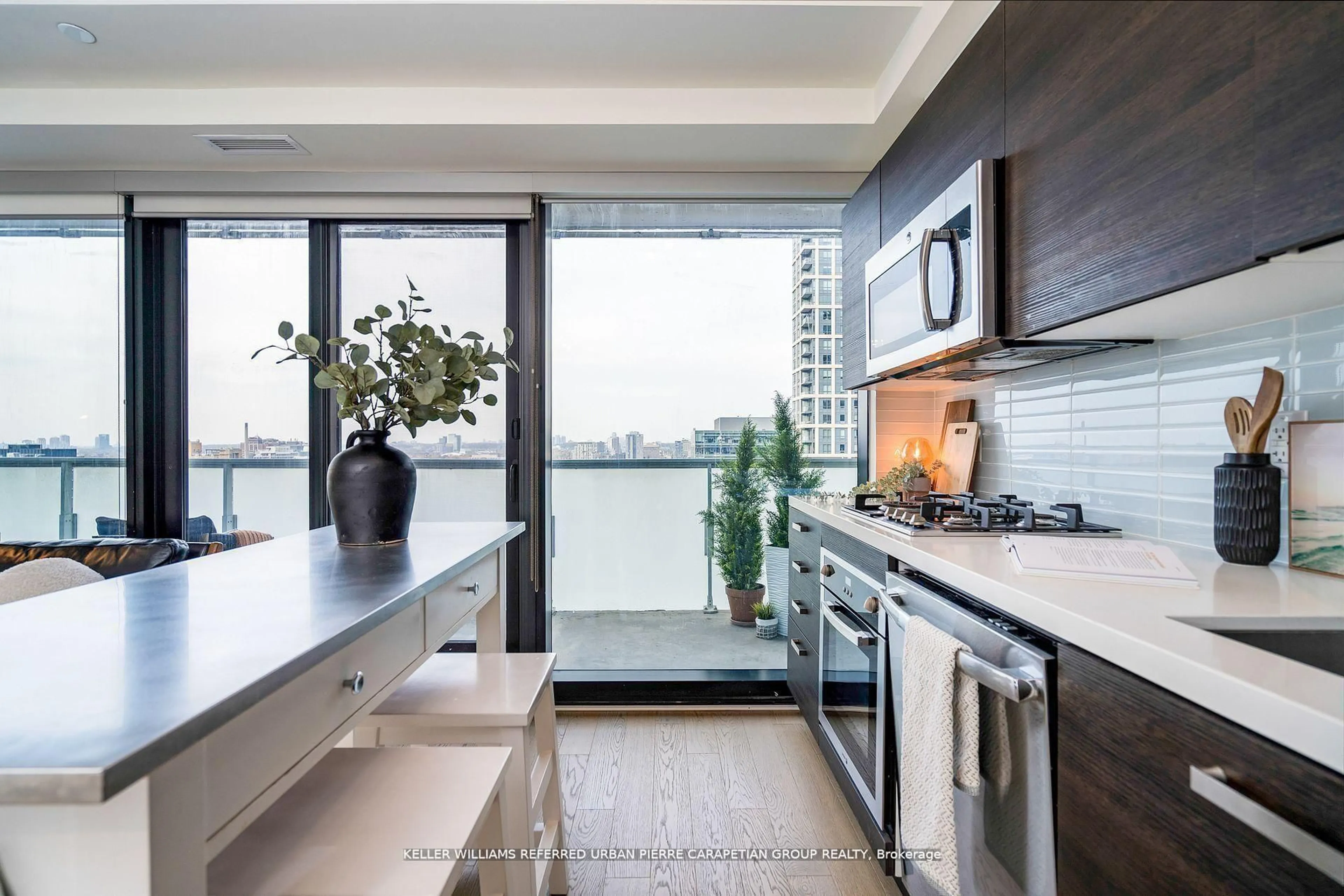 Contemporary kitchen, ceramic/tile floor for 11 Charlotte St #2004, Toronto Ontario M5V 0M6