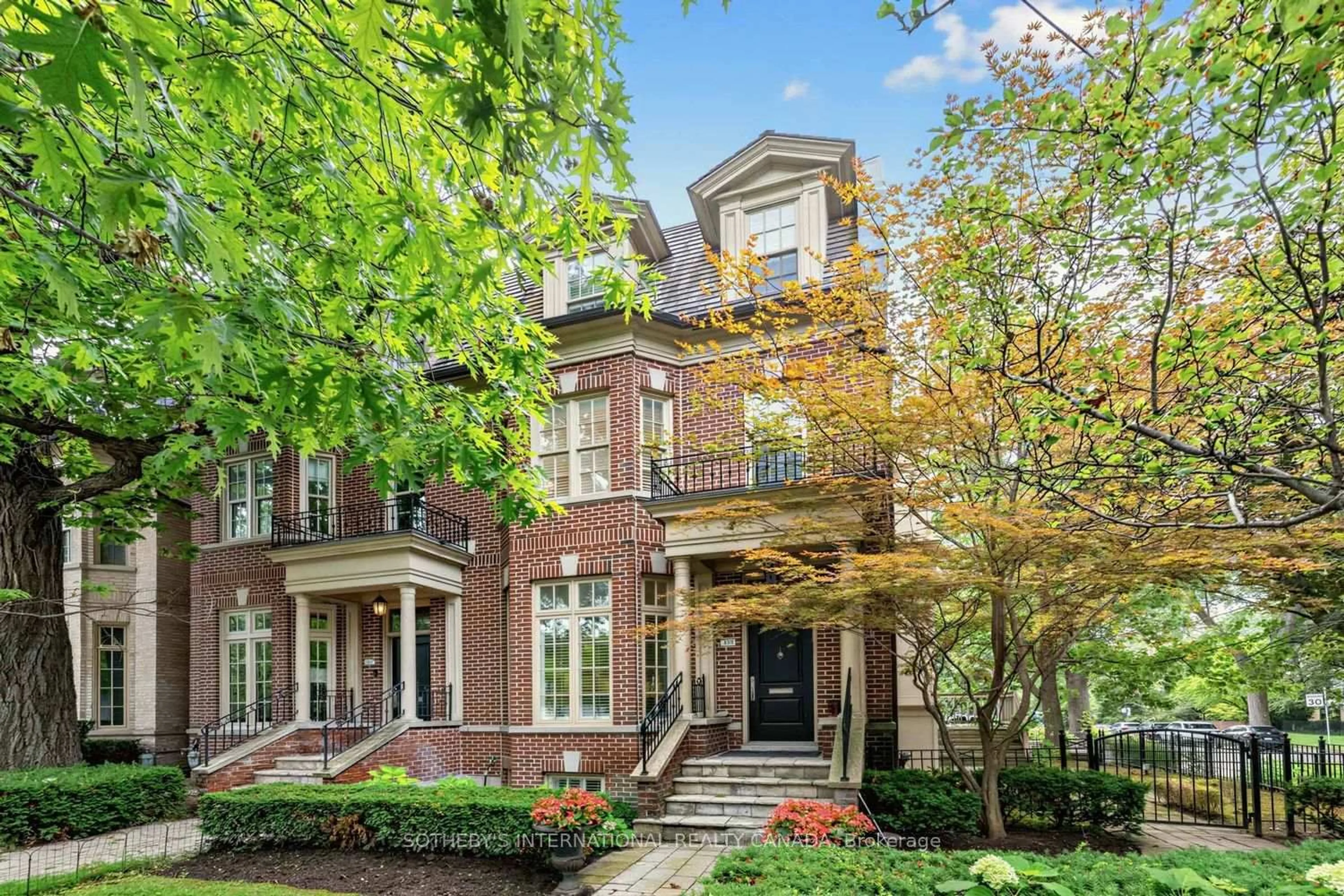 Home with brick exterior material, street for 109 Lonsdale Rd, Toronto Ontario M4V 1W4