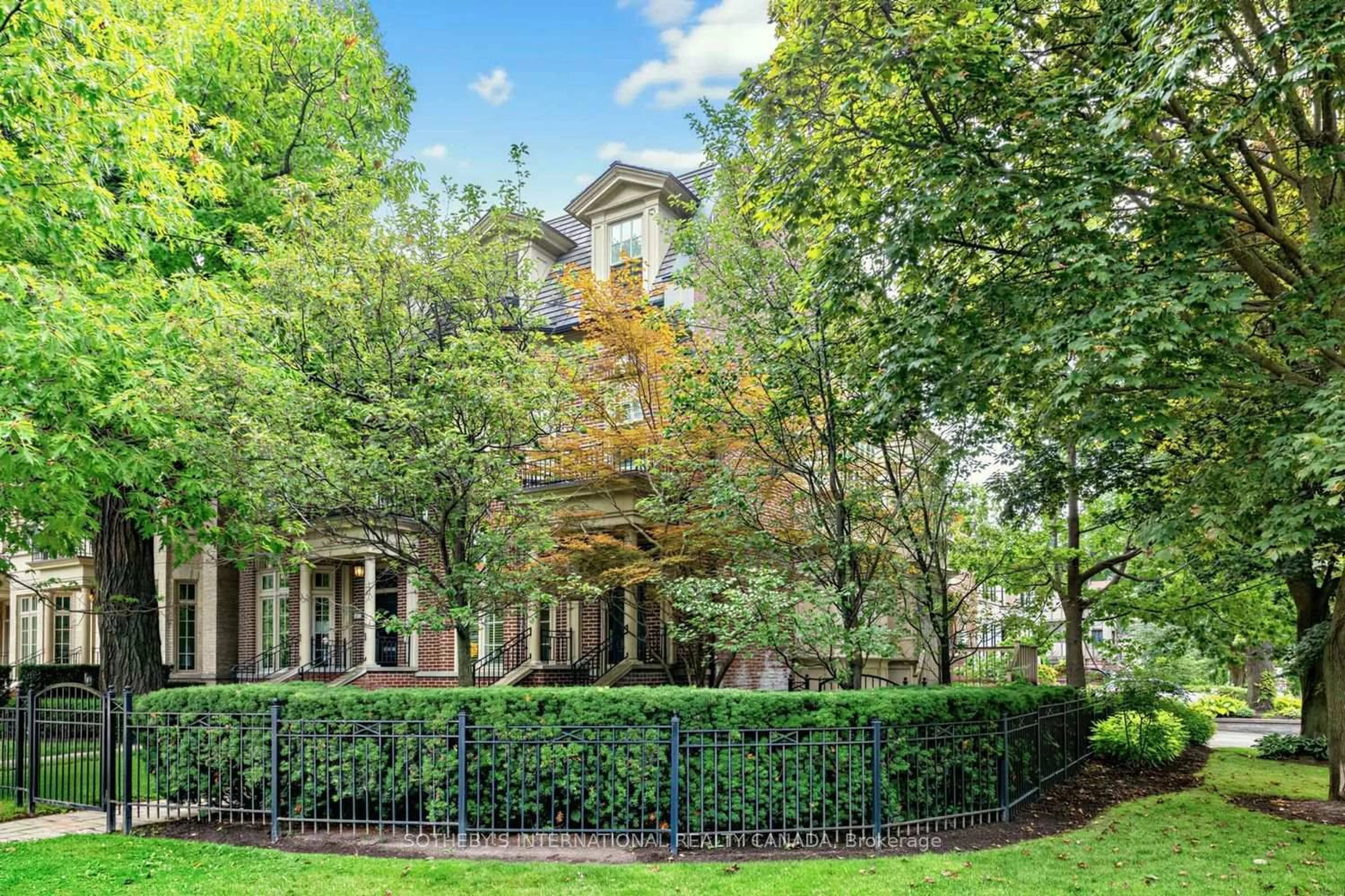Home with brick exterior material, street for 109 Lonsdale Rd, Toronto Ontario M4V 1W4