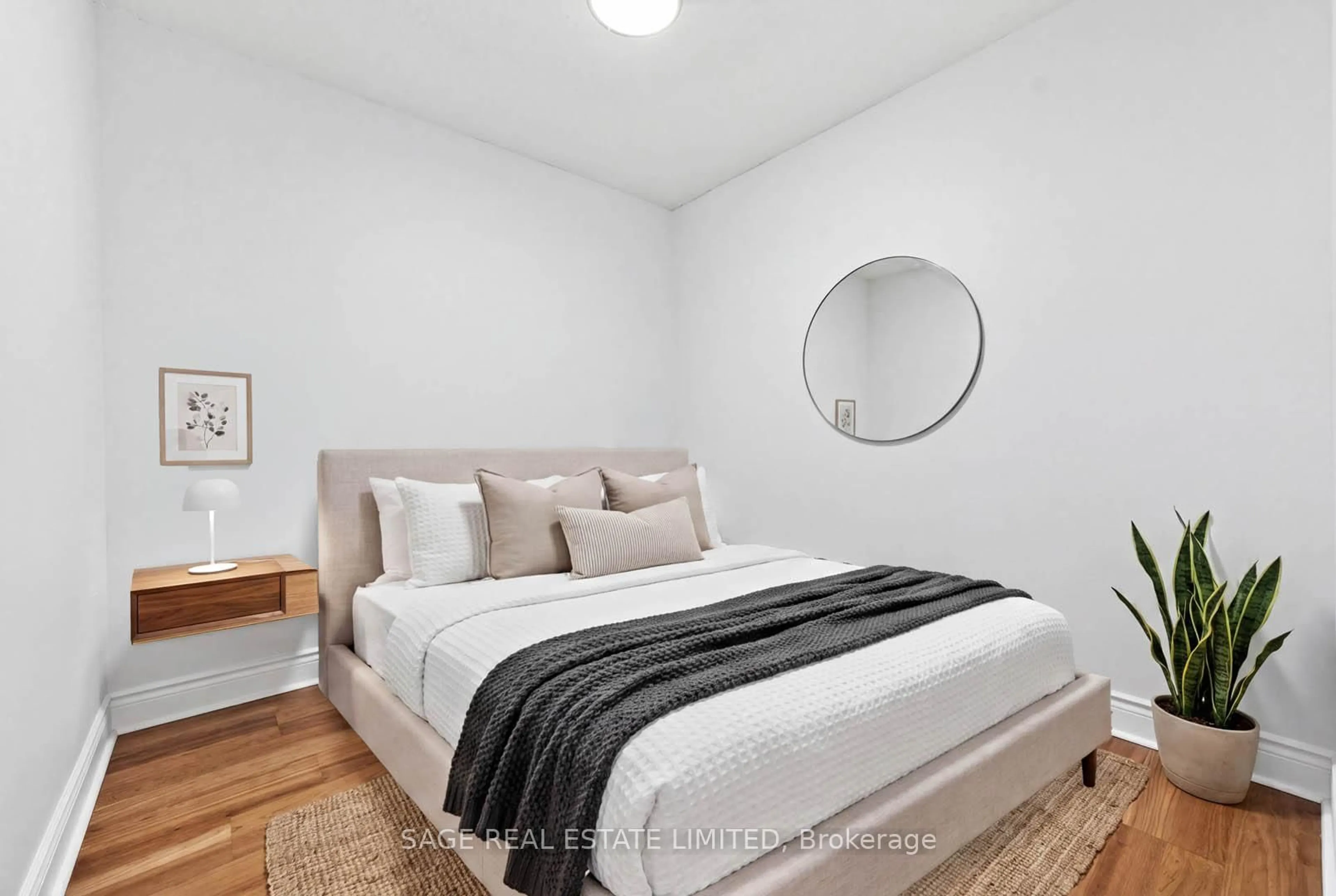Bedroom with bed, unknown for 78 Harrison Garden Blvd #1214, Toronto Ontario M2N 7E2