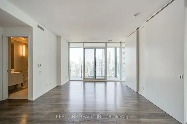 125 Peter St #3409, Toronto 5