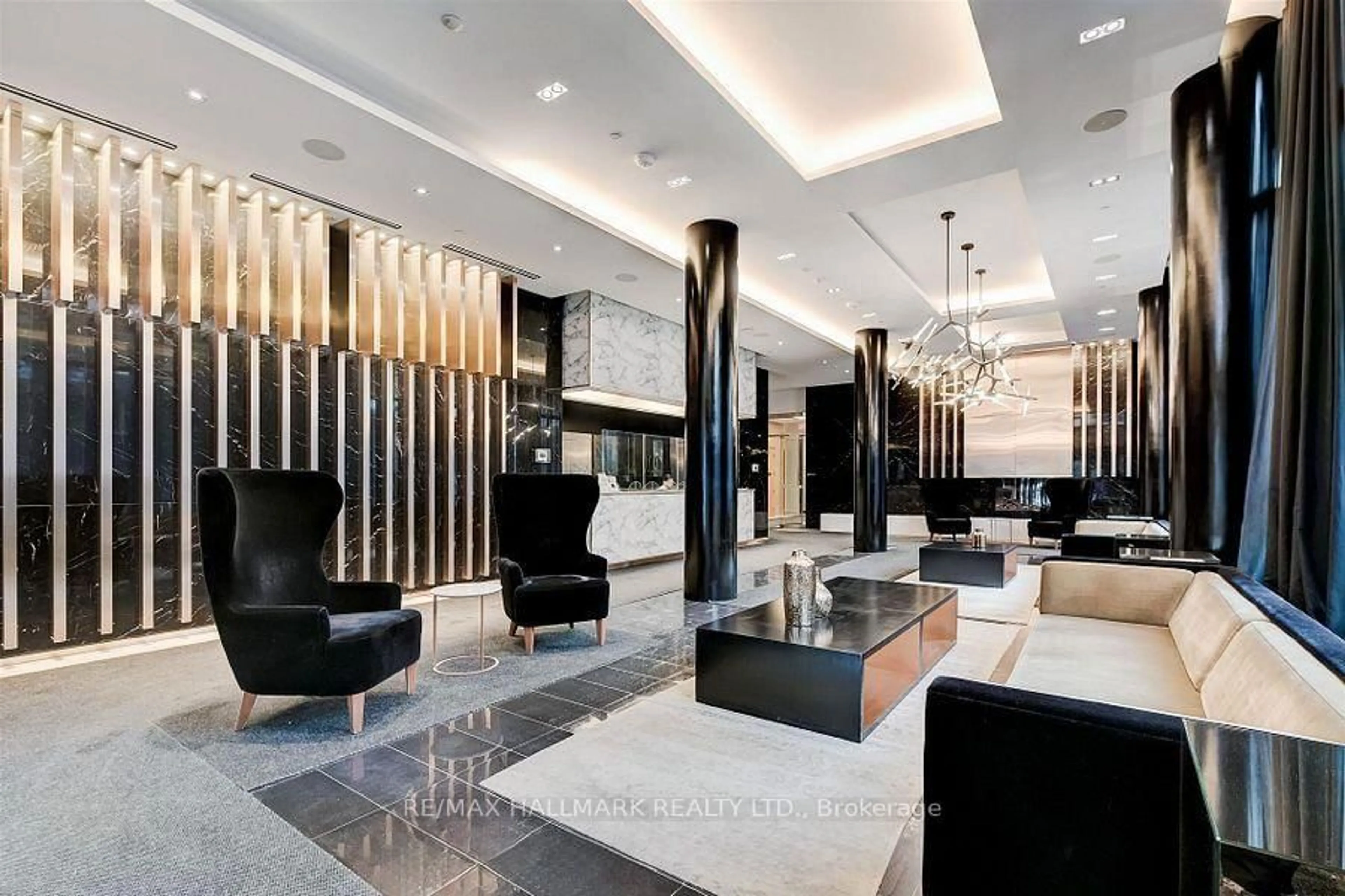 Lobby for 101 Erskine Ave #PH15, Toronto Ontario M4P 0C5