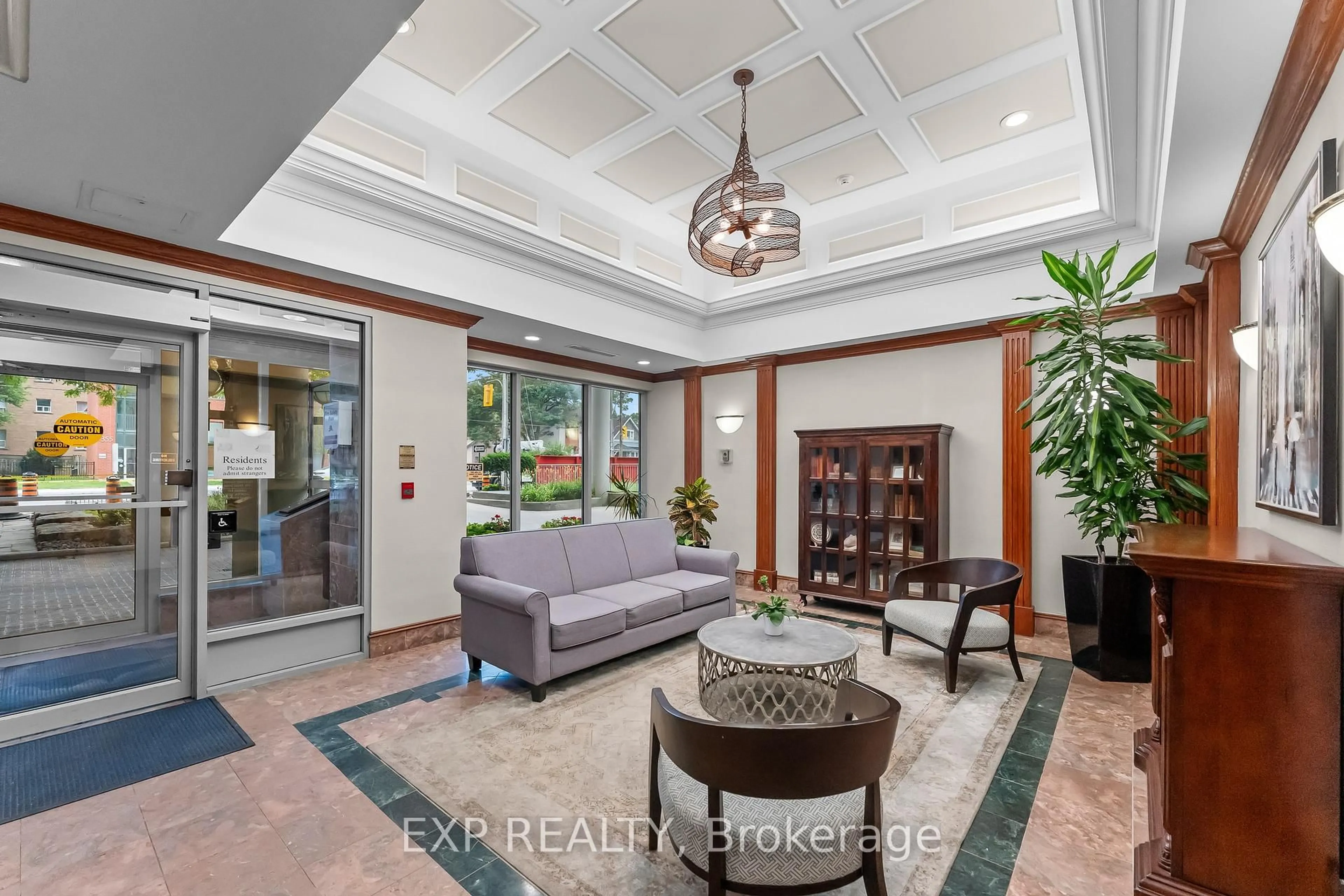 Lobby for 398 Eglinton Ave #308, Toronto Ontario M4P 3H8