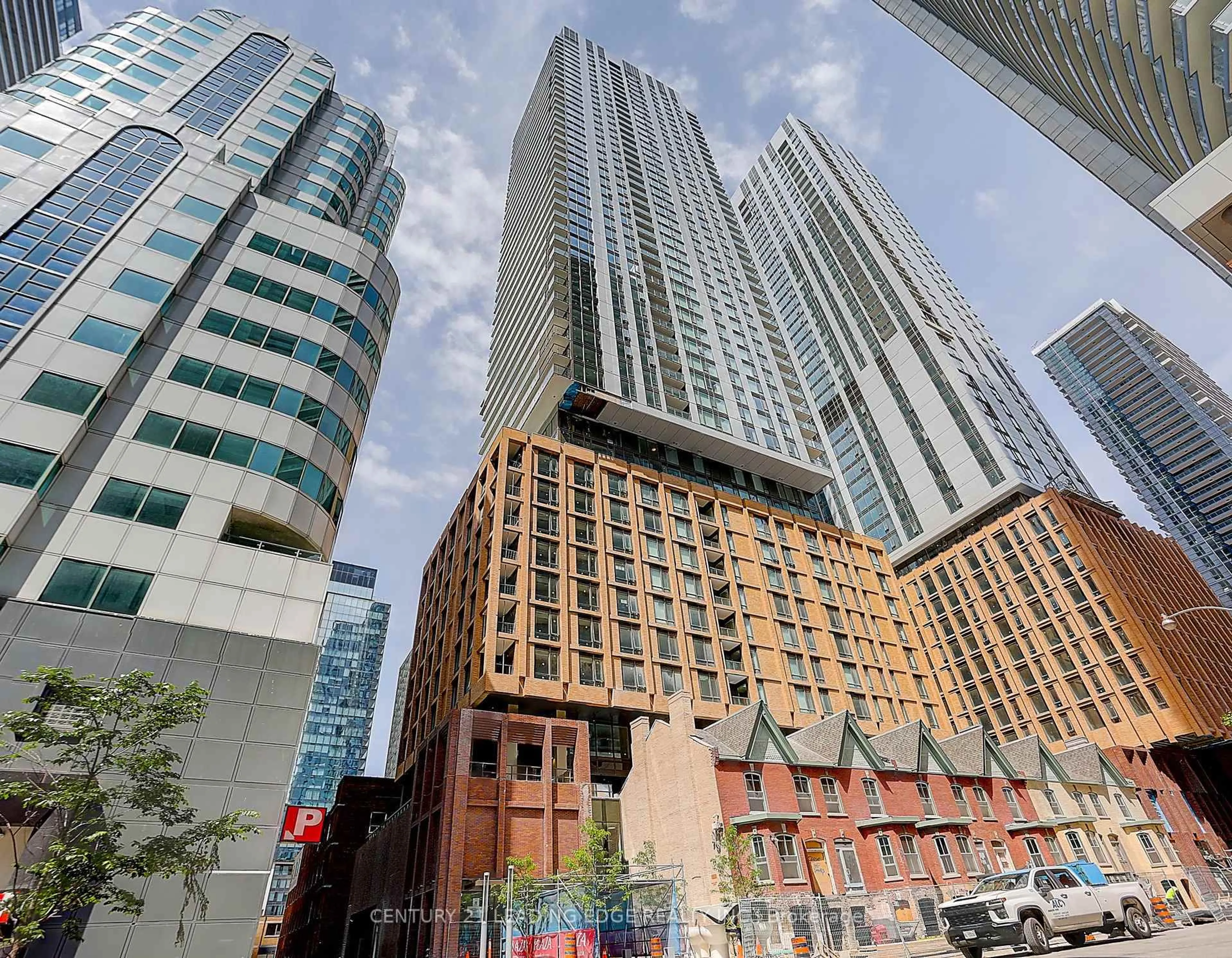 Unknown for 8 WIDMER St #913, Toronto Ontario M5V 0W6