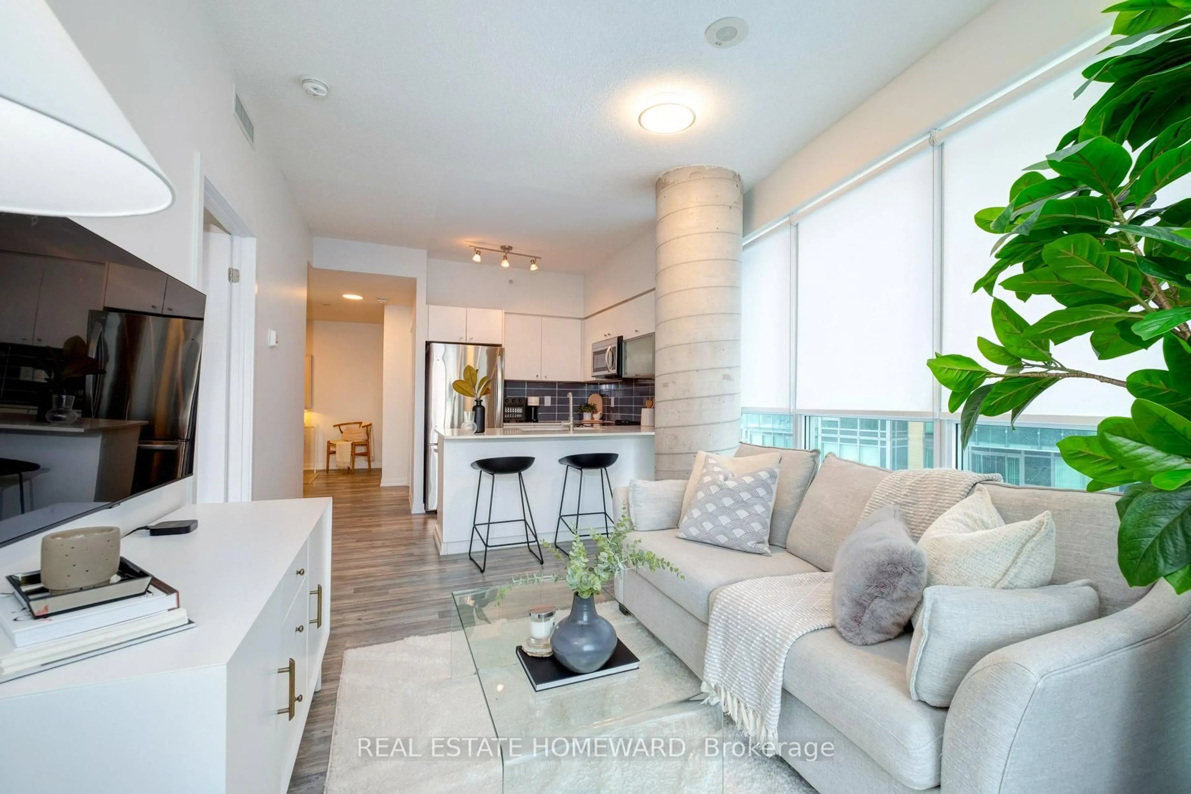 Open concept kitchen, ceramic/tile floor for 150 East Liberty St #506, Toronto Ontario M6K 3R5