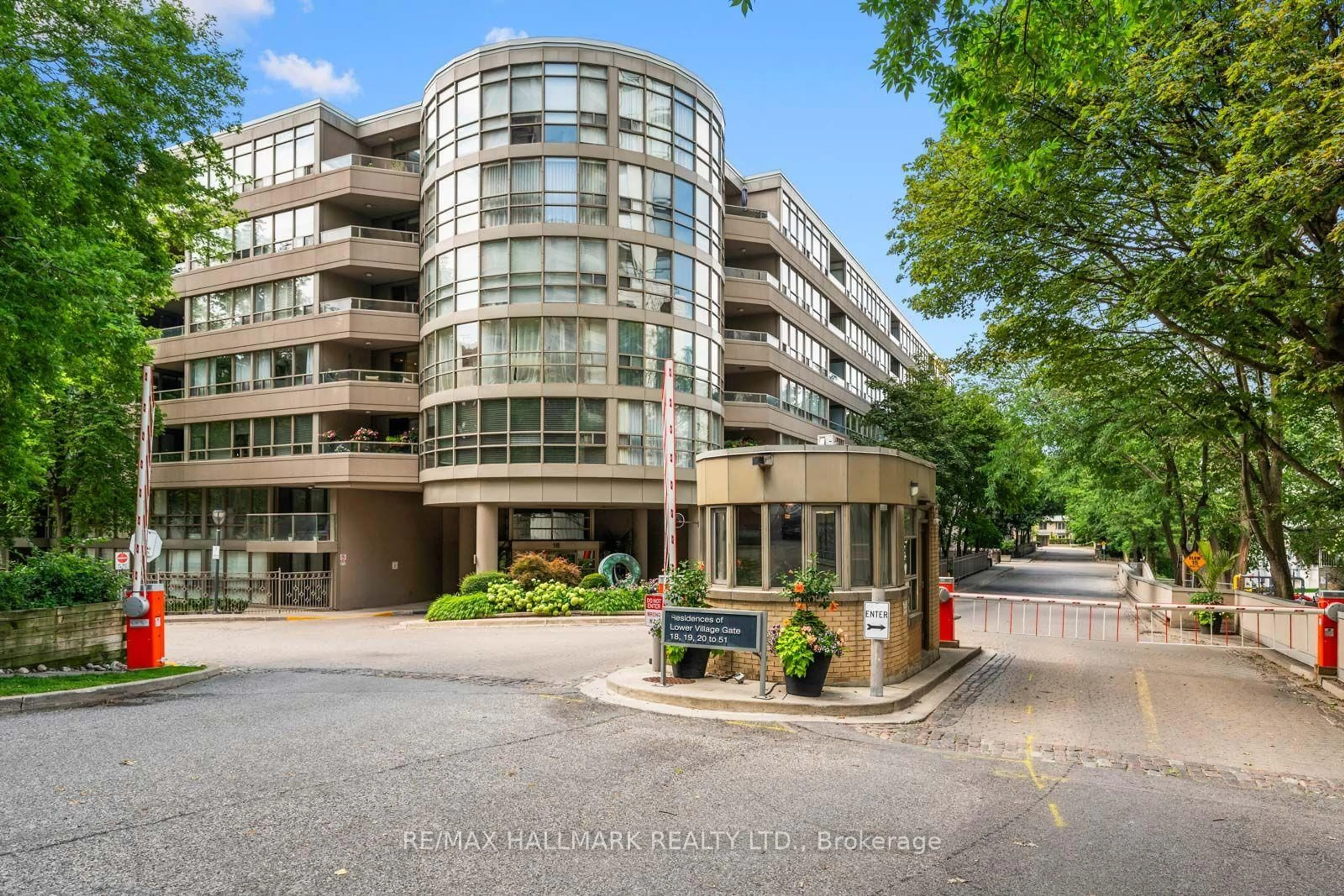 Unknown for 18 Lower Village Gate #108, Toronto Ontario M5P 3M1