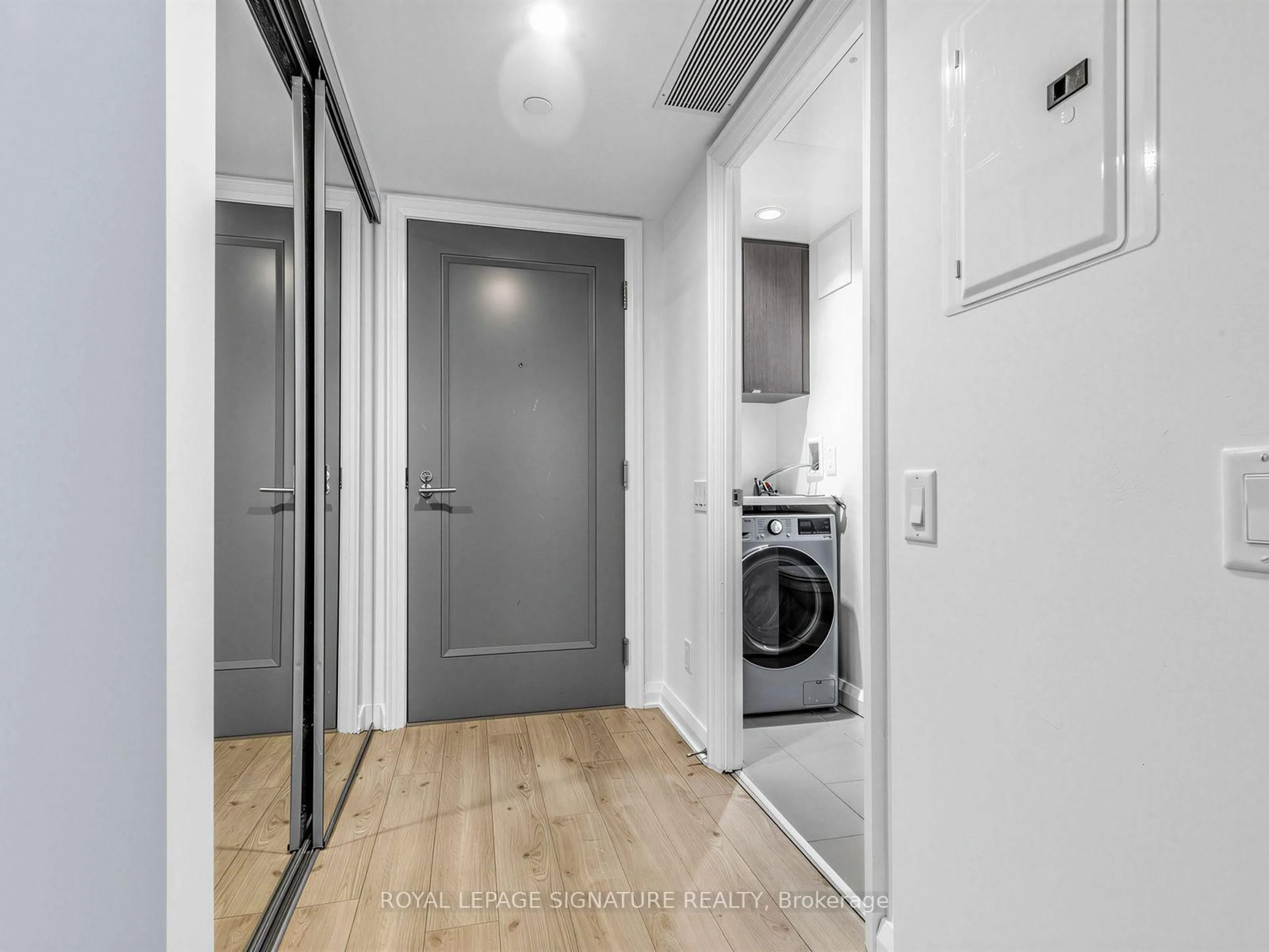Unknown for 155 Yorkville Ave #1110, Toronto Ontario M5R 1C4
