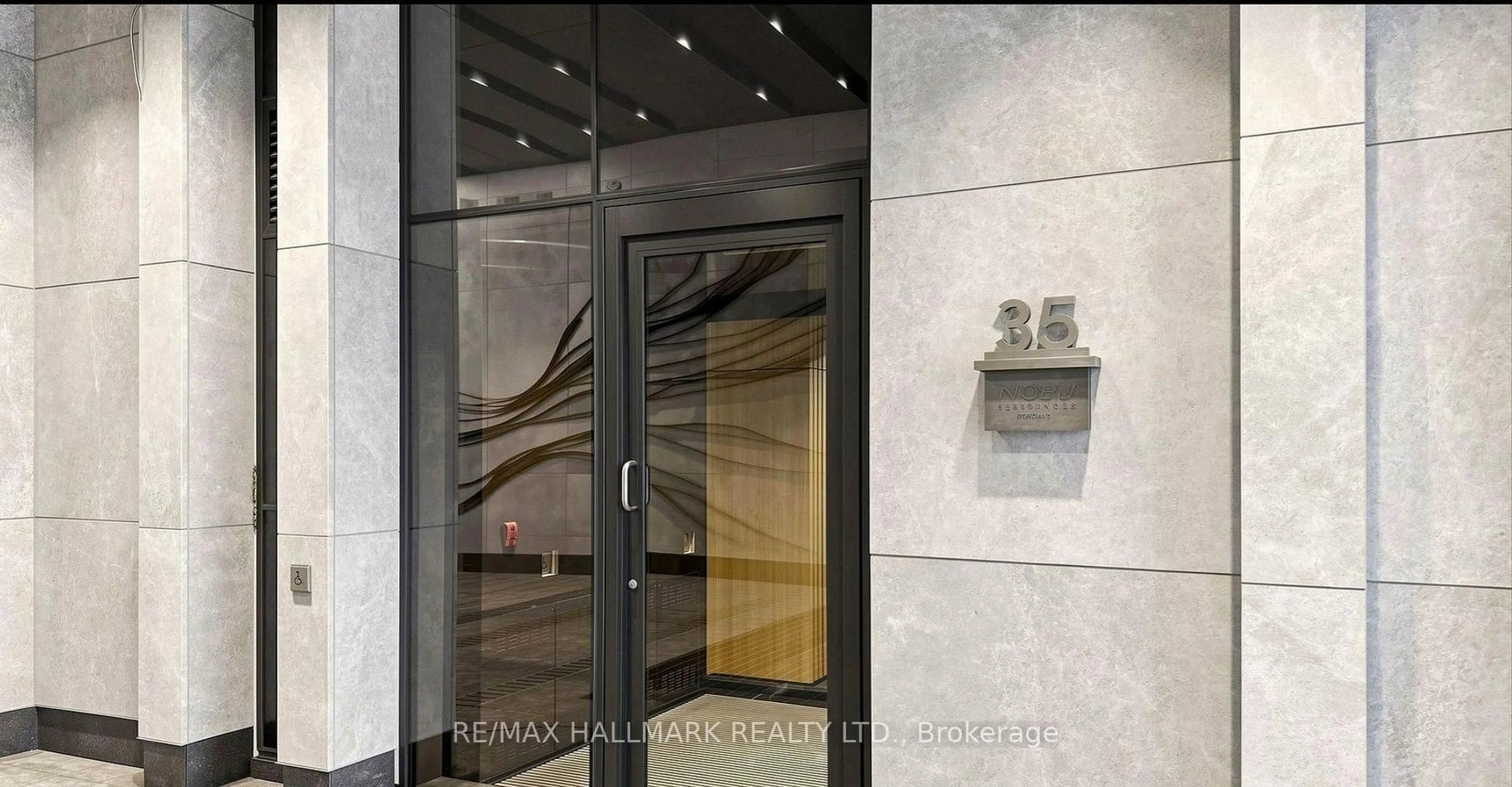 Indoor foyer for 35 Mercer St #2014, Toronto Ontario M5V 0V1