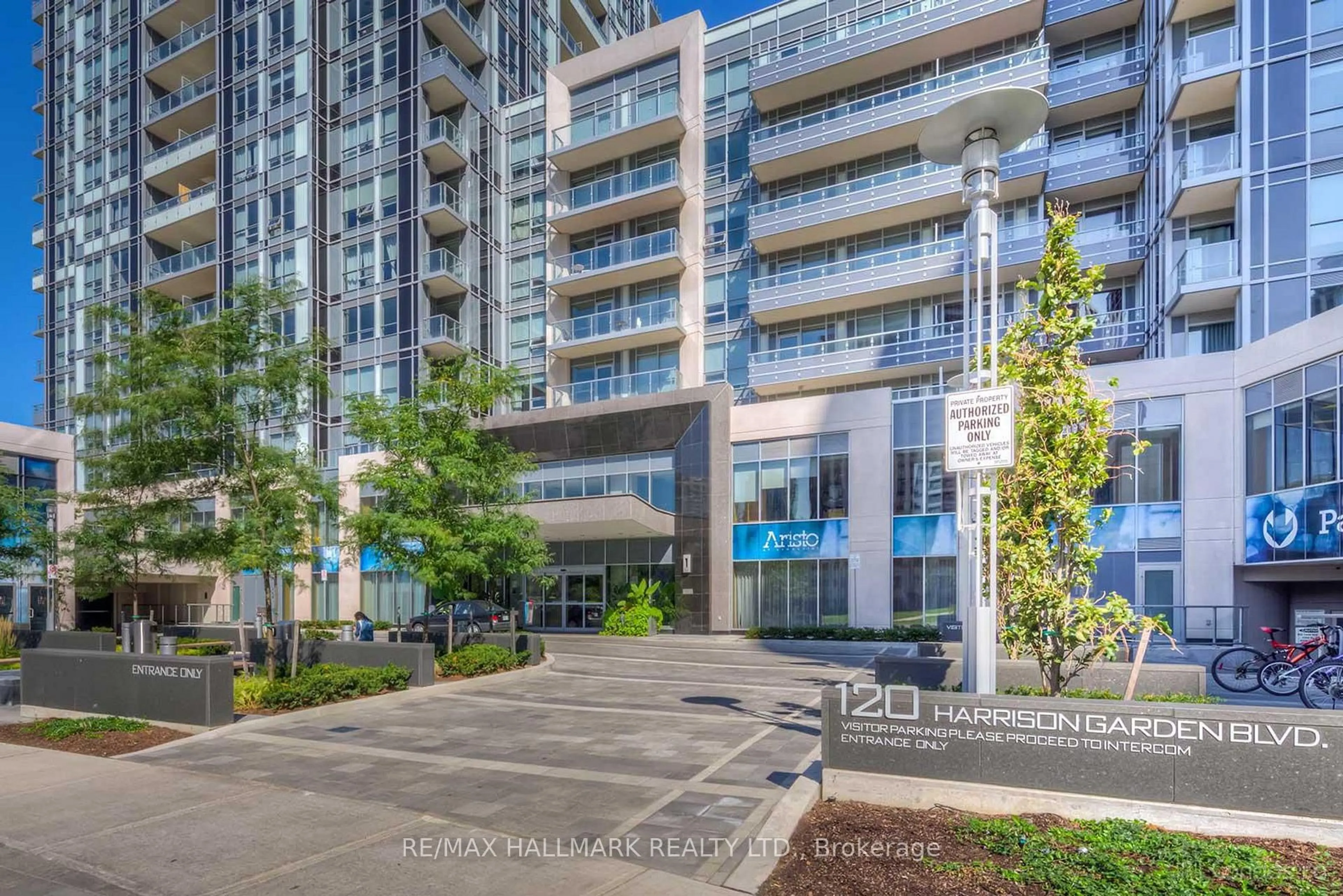 Indoor foyer for 120 Harrison Garden Blvd #1406, Toronto Ontario M2N 0H1