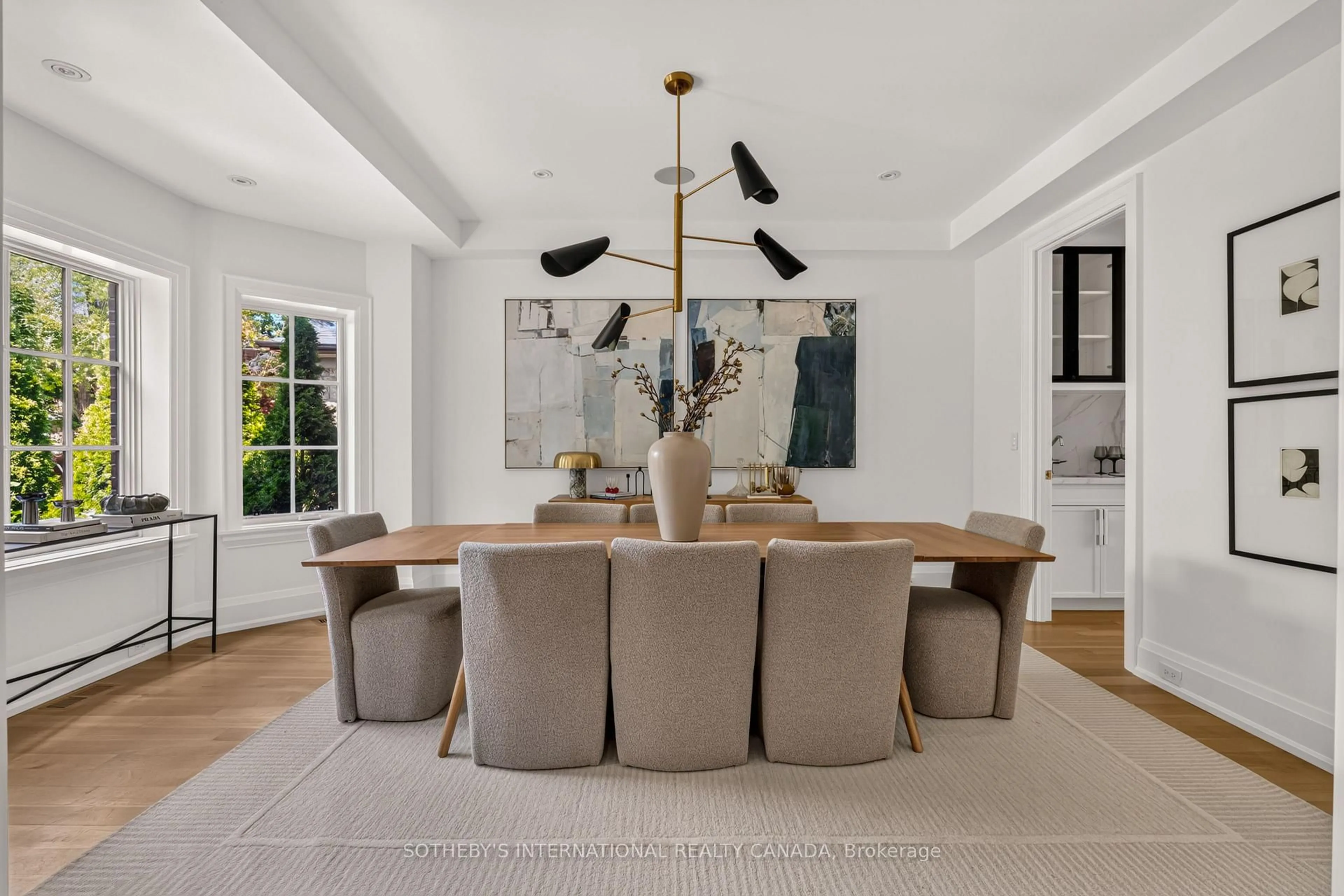 Dining room, ceramic/tile floor for 60 St Andrews Gdns, Toronto Ontario M4W 2E1