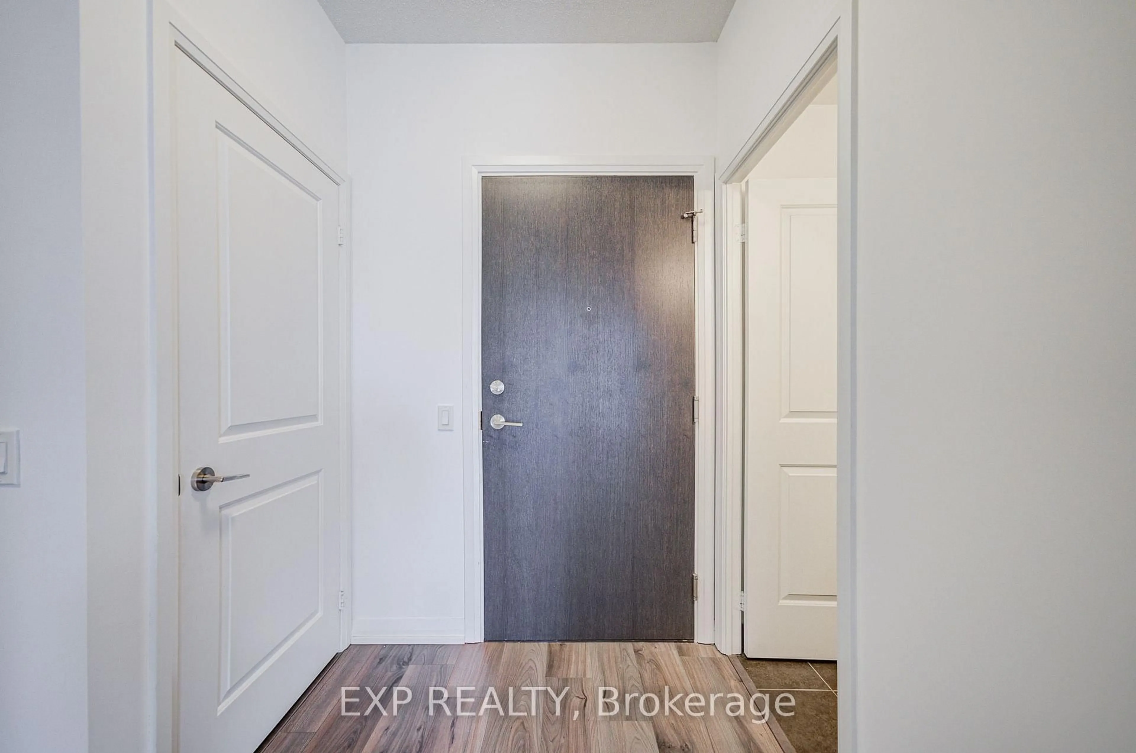 Indoor entryway for 60 Ann O'reilly Rd #1166, Toronto Ontario M2J 0C8
