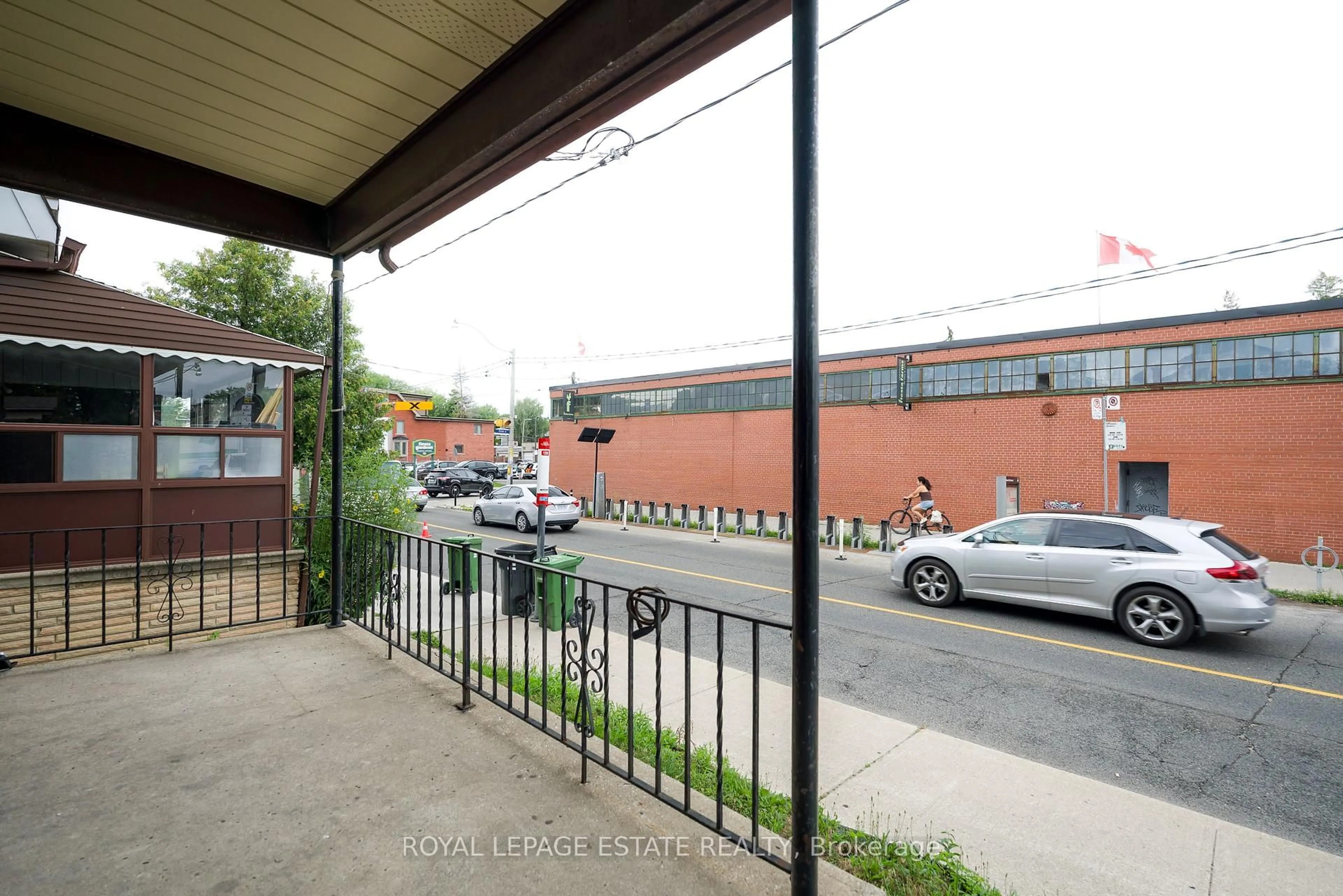 Patio, street for 201 Christie St, Toronto Ontario M6G 3B5