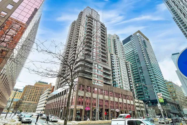 736 Bay St #703, Toronto 2