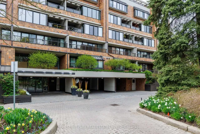 40 Oaklands Ave #203, Toronto