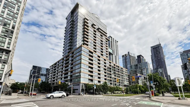 102 Fort York Blvd, Toronto 2