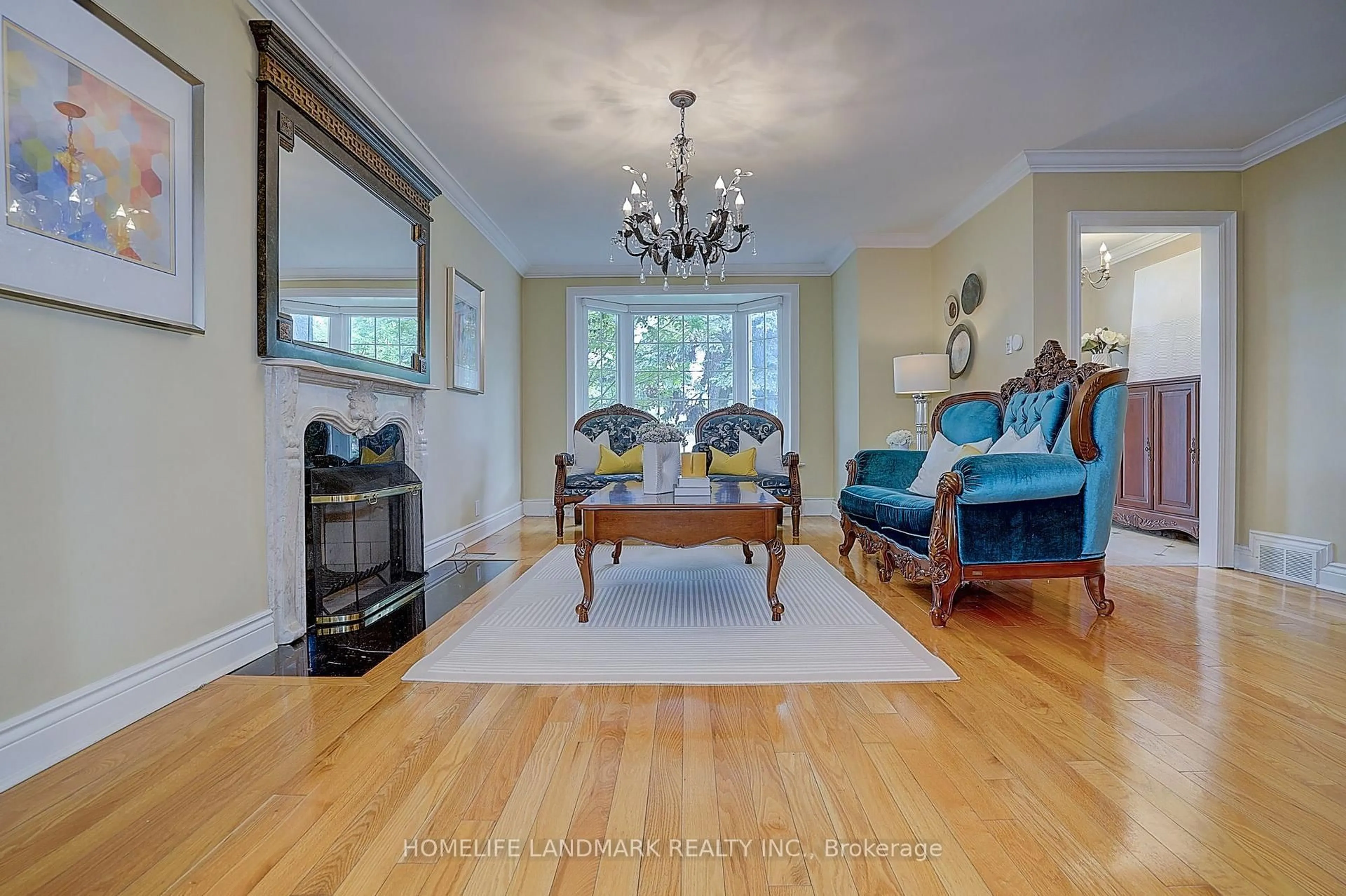 Living room with furniture, unknown for 108 Empress Ave, Toronto Ontario M2N 3T6