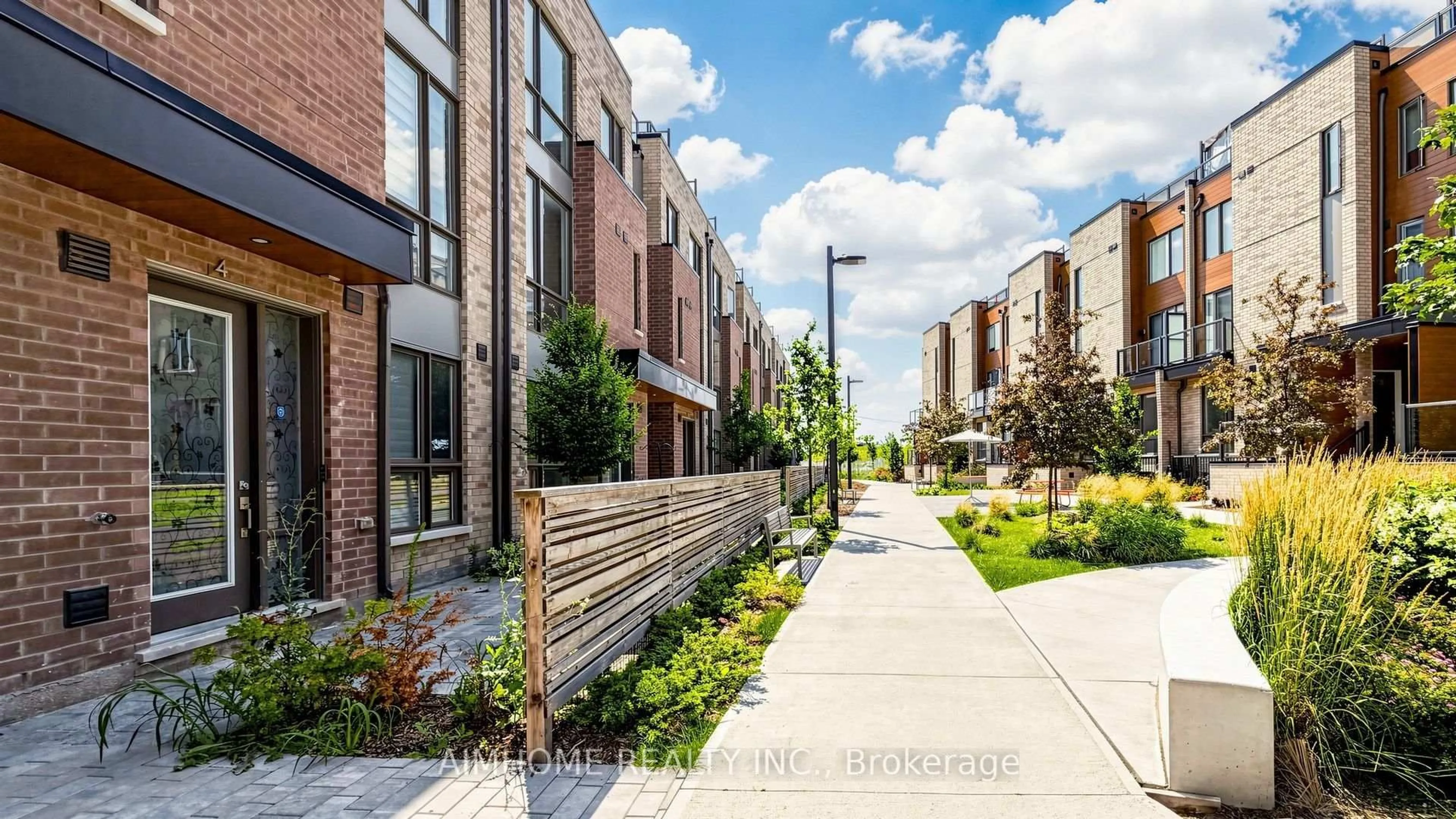 Patio, street for 88 Turtle Island Rd #5, Toronto Ontario M6A 0E4