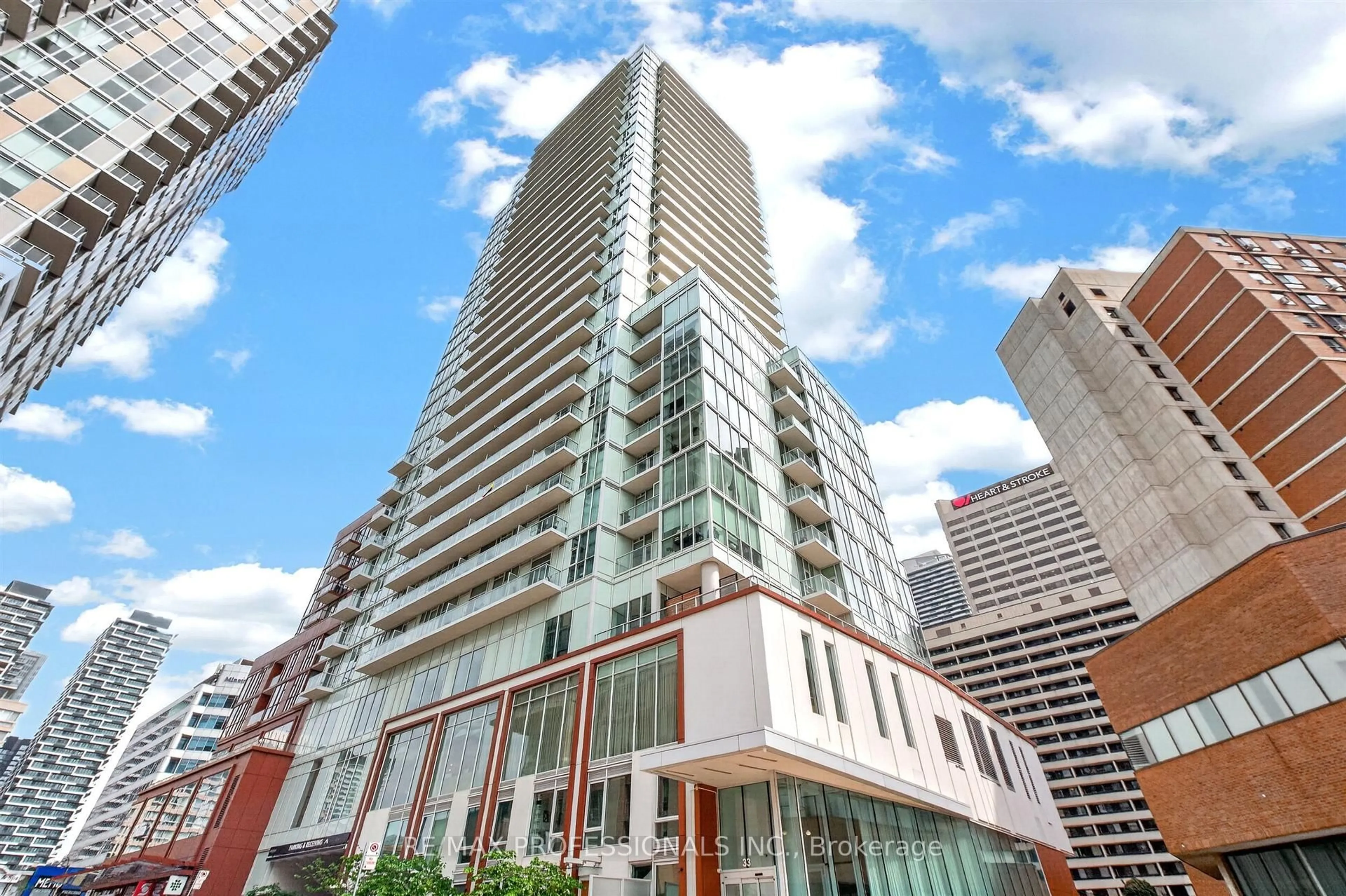 Unknown for 33 Helendale Ave #1102, Toronto Ontario M4R 0A4