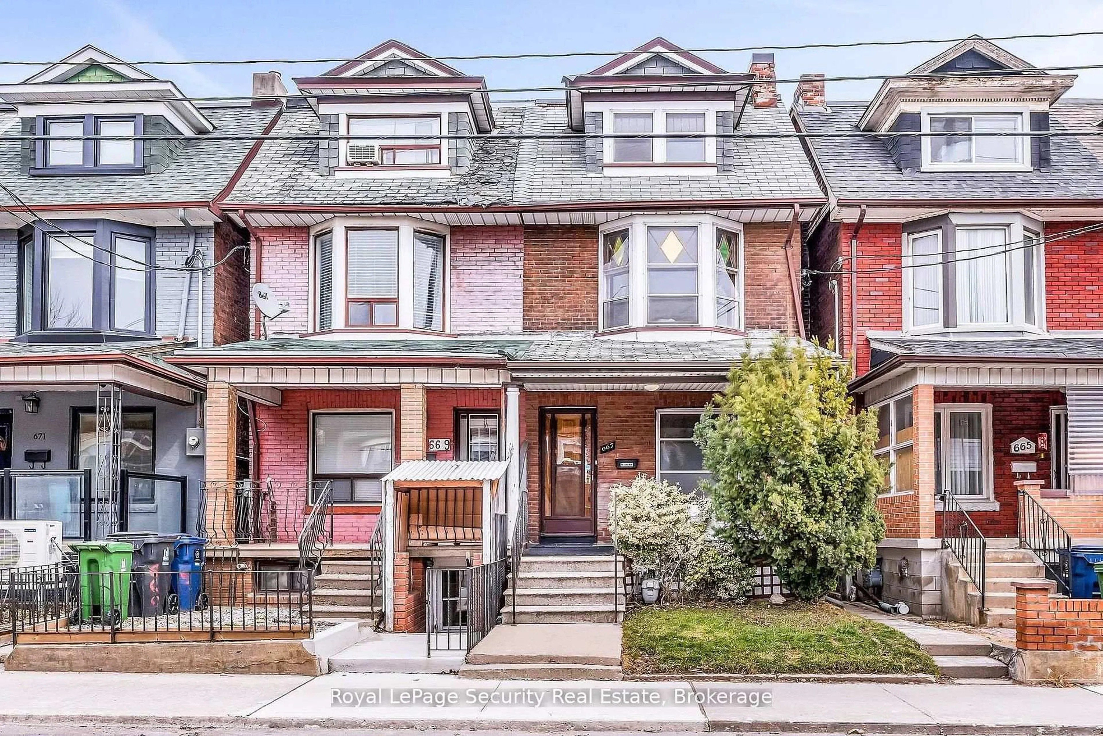 Home with brick exterior material, street for 667 Ossington Ave, Toronto Ontario M6G 3T6