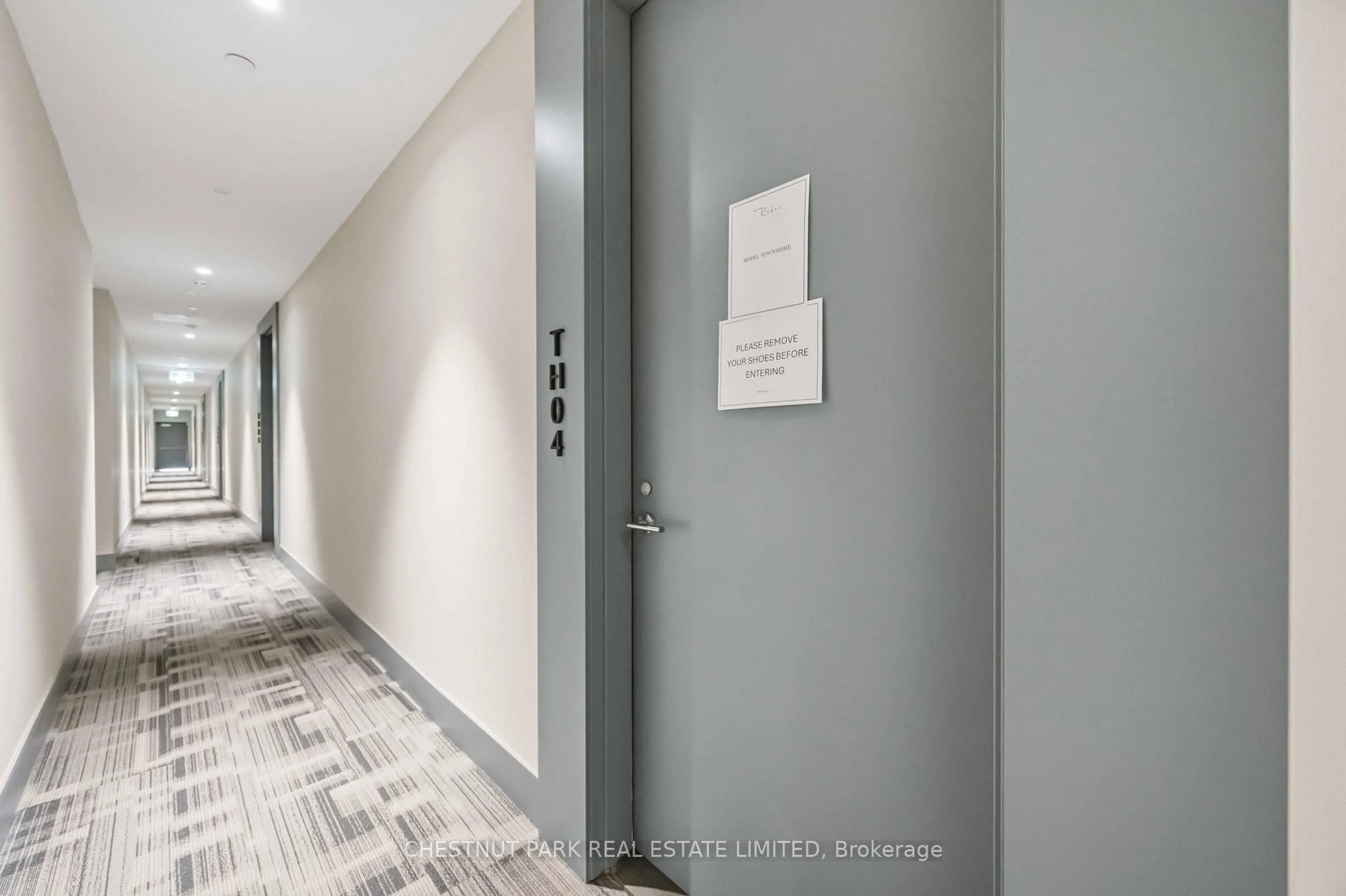 Indoor foyer for 20 O'Neill Rd #TH104, Toronto Ontario M3C 0R2