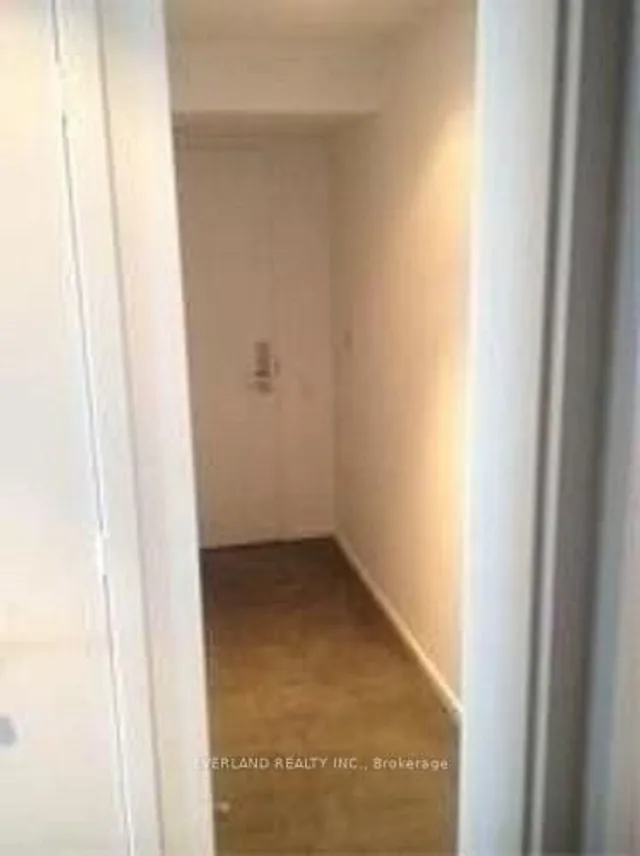 5 St Joseph St #3810, Toronto 2