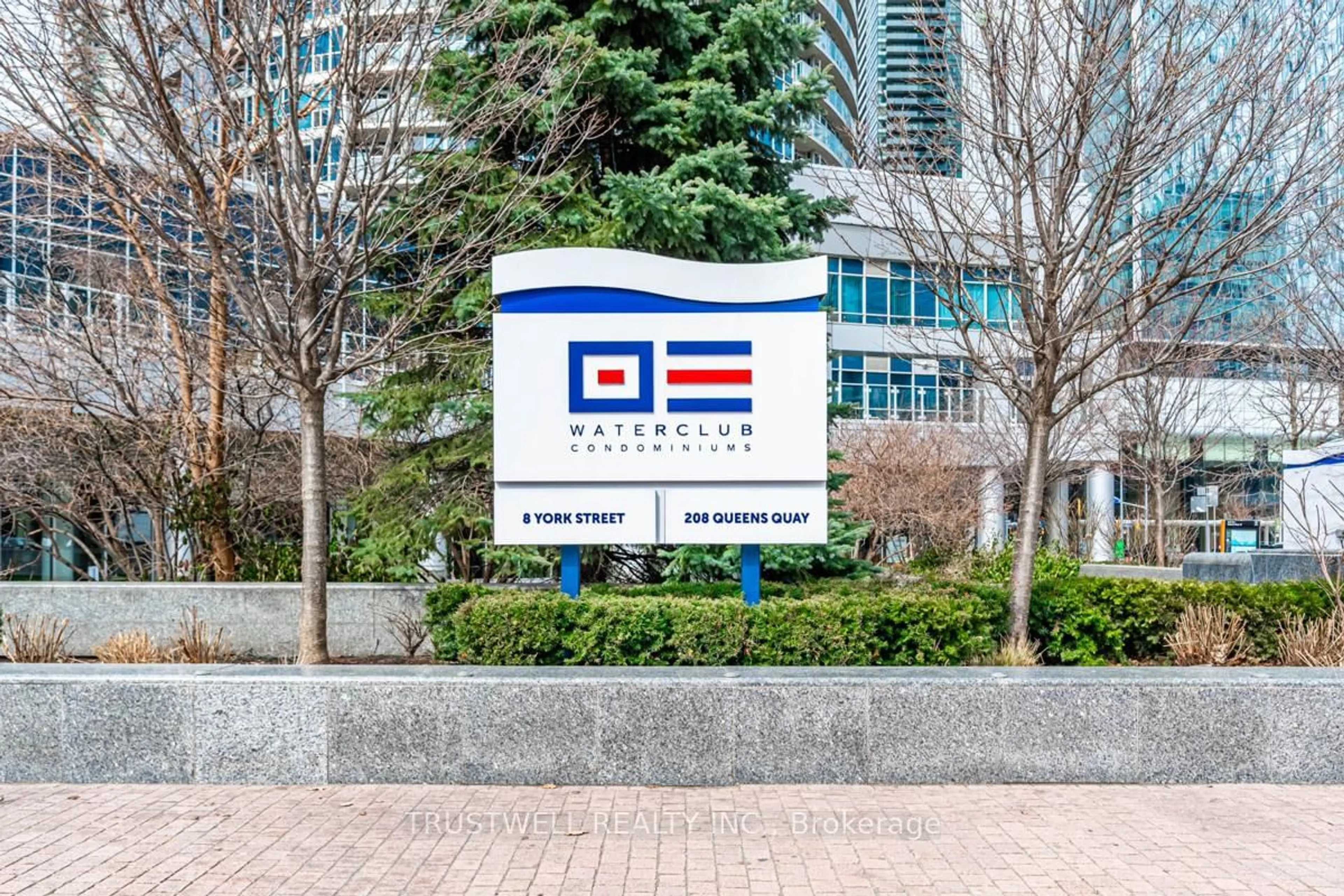 Indoor foyer for 208 Queens Quay #511, Toronto Ontario M5J 2Y5