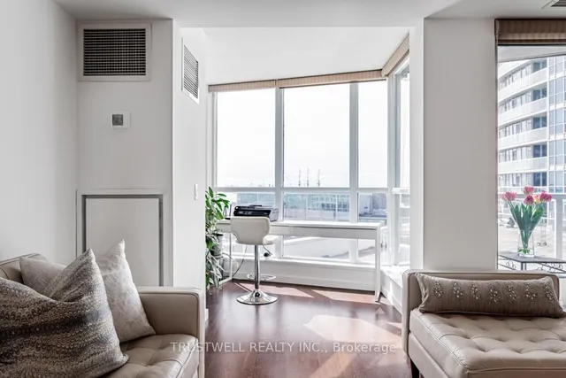 208 Queens Quay #511, Toronto 3