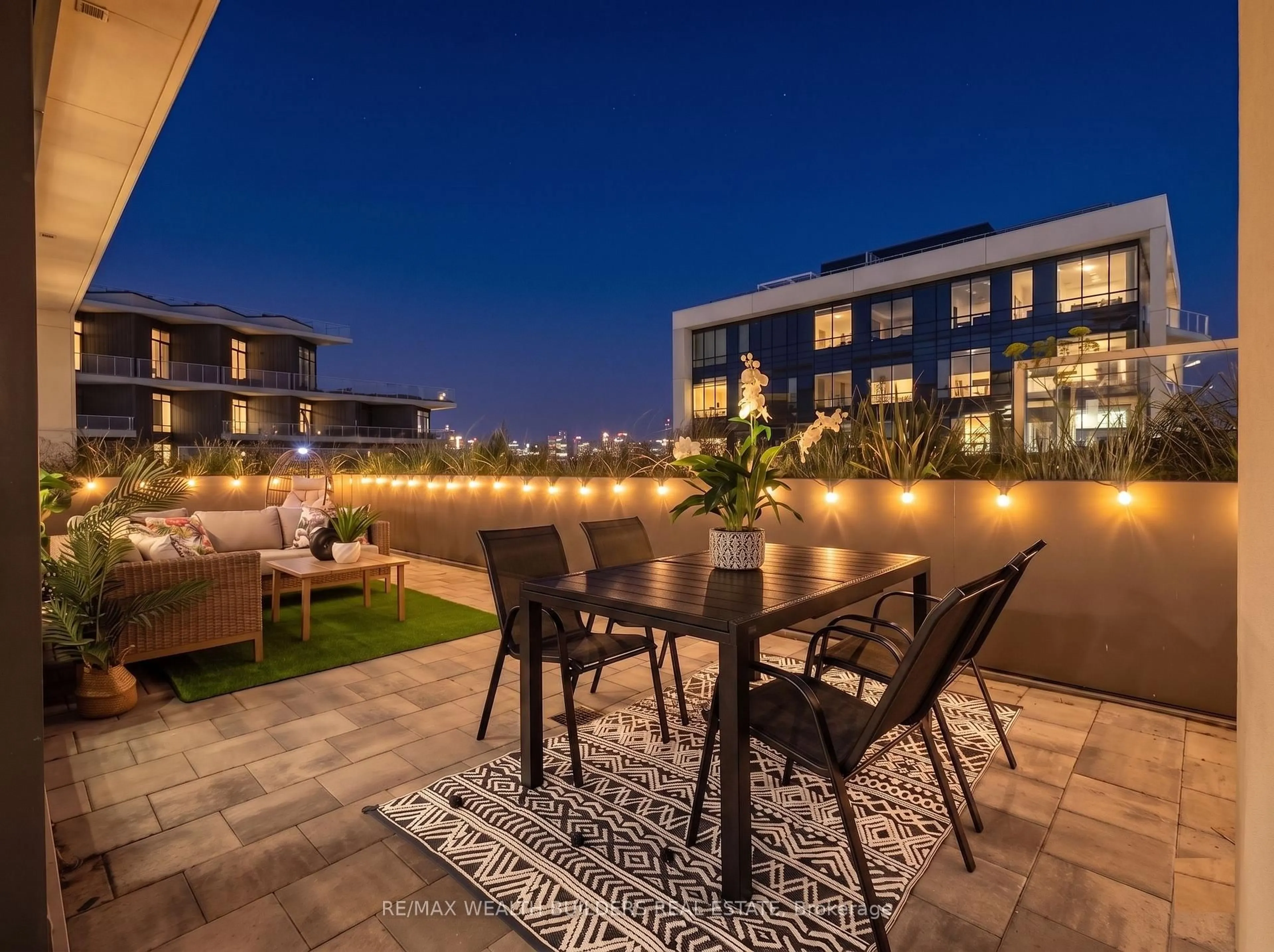 Patio, street for 15 Merchants' Wharf Way #1133, Toronto Ontario M5A 0N8