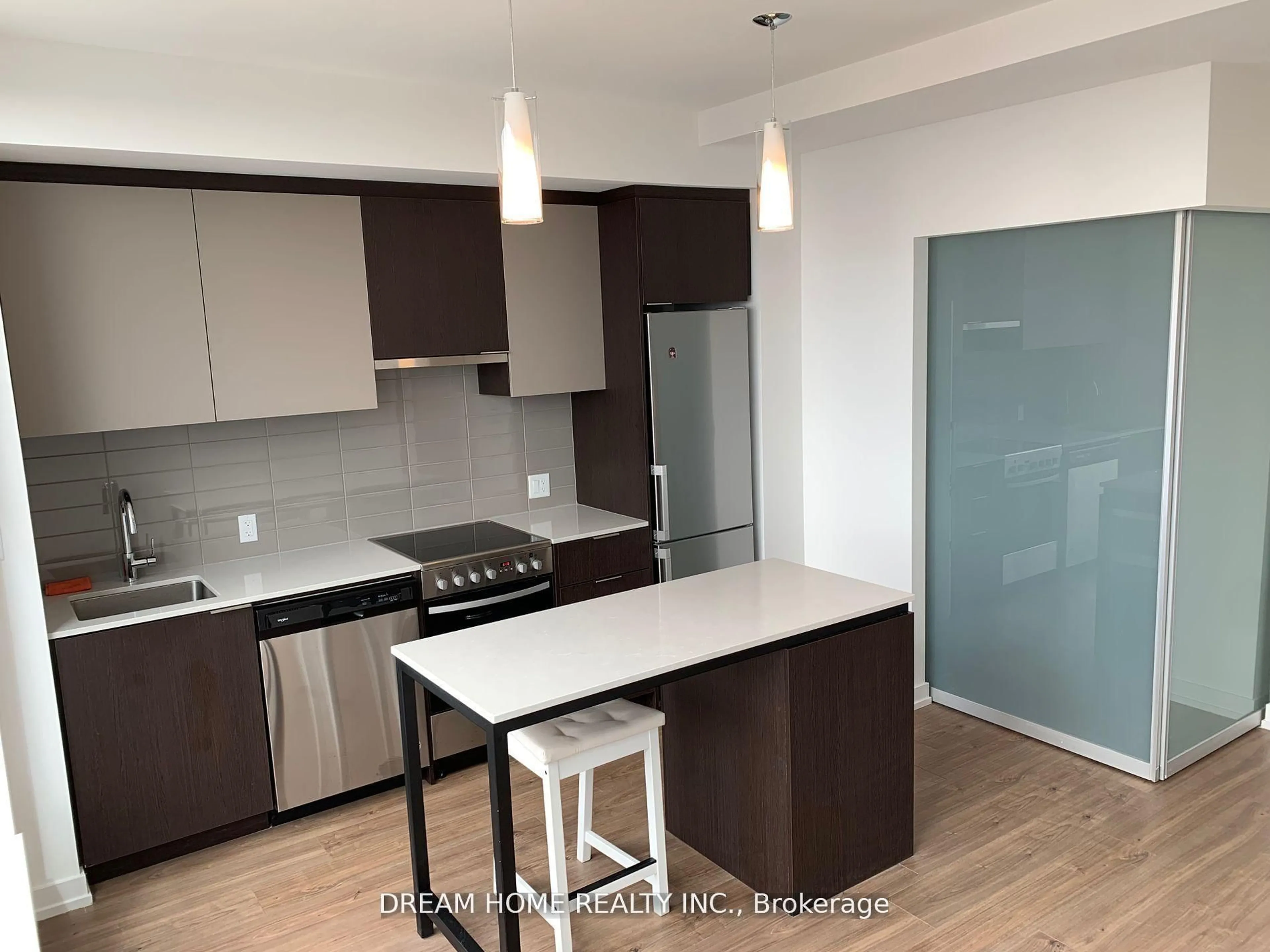 Open concept kitchen, unknown for 203 College St #3003, Toronto Ontario M5T 0C8