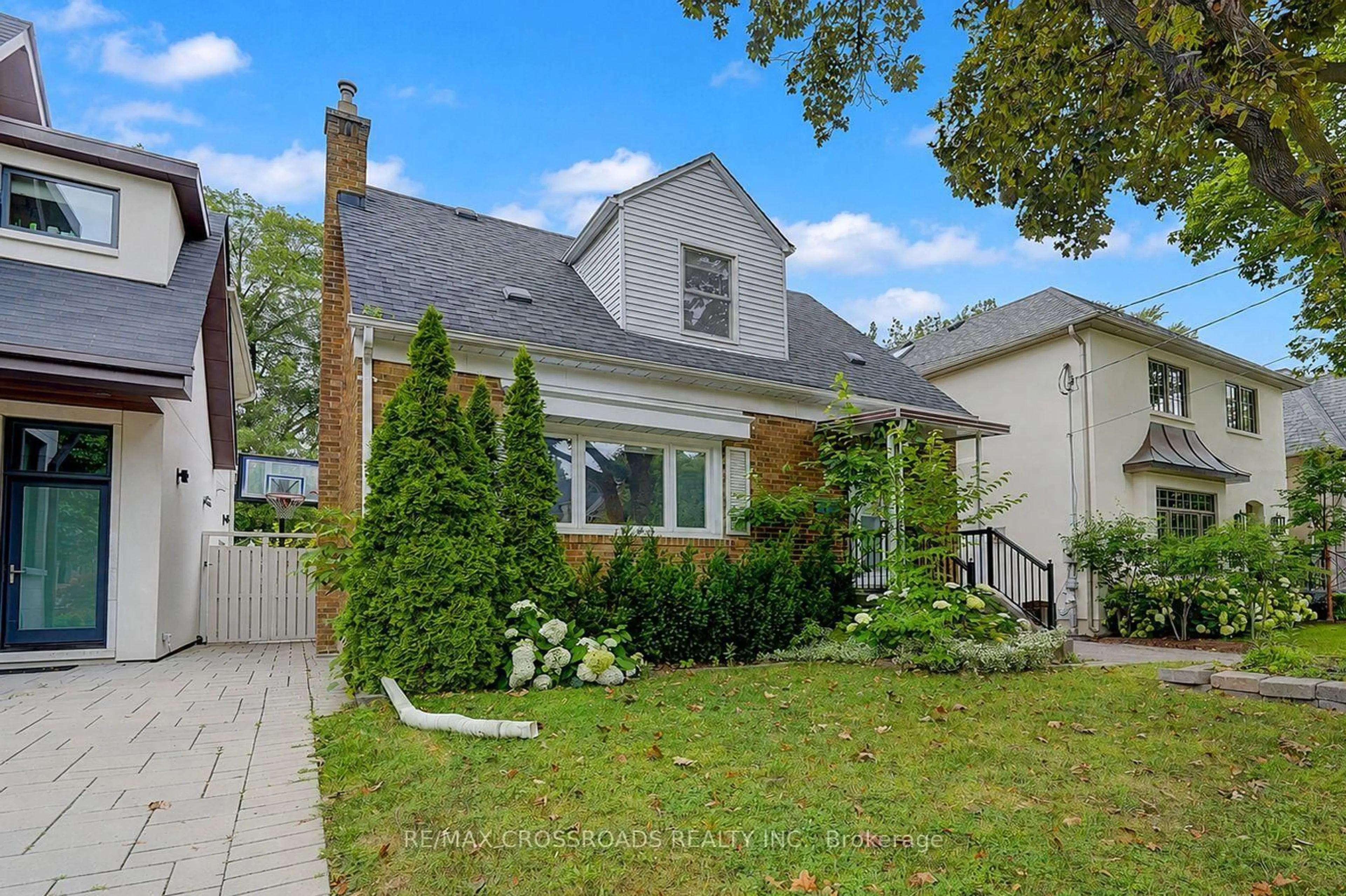 Unknown for 128 Leacrest Rd, Toronto Ontario M4G 1E8