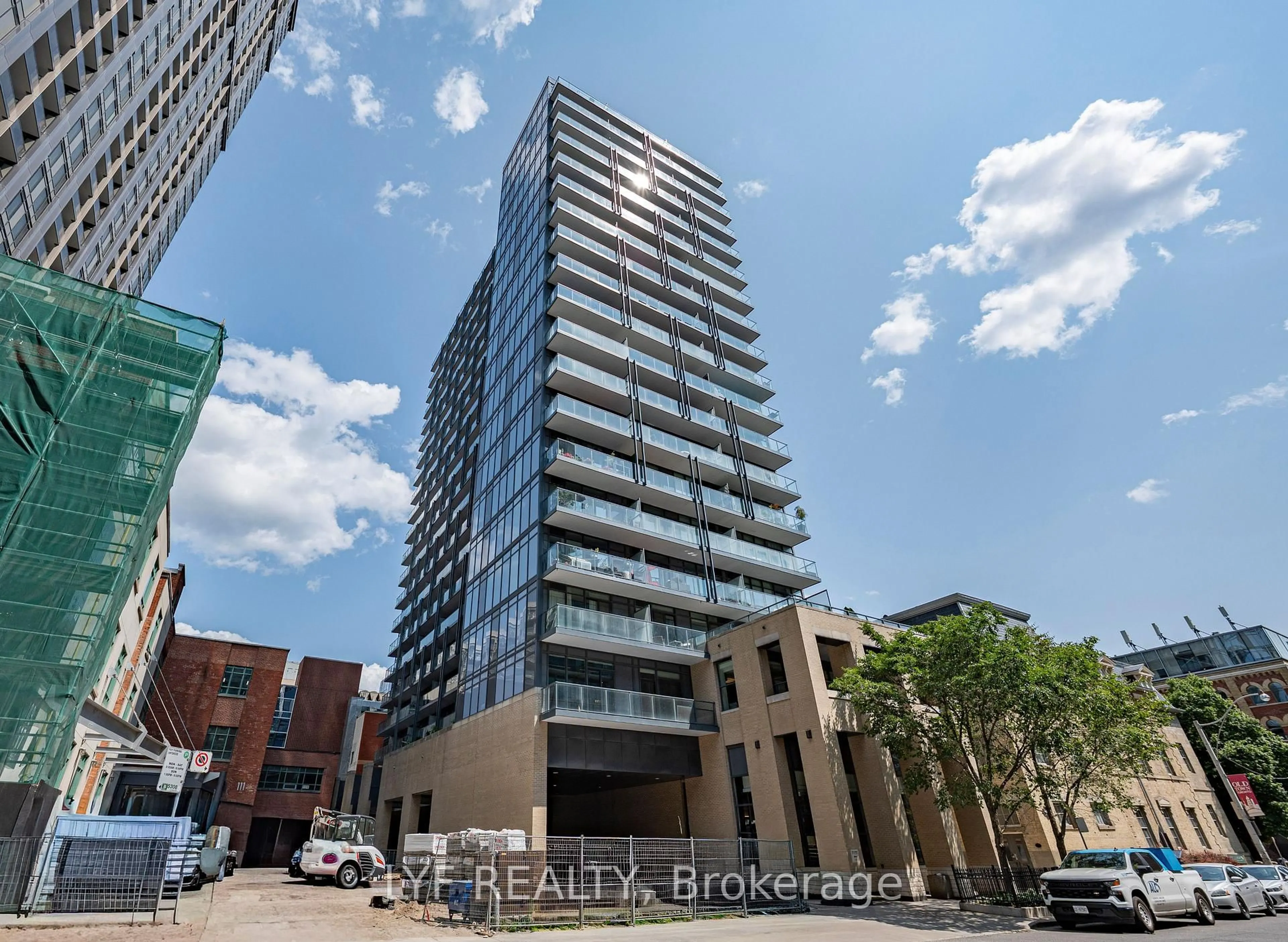 Unknown for 105 George St #402, Toronto Ontario M5A 0L4