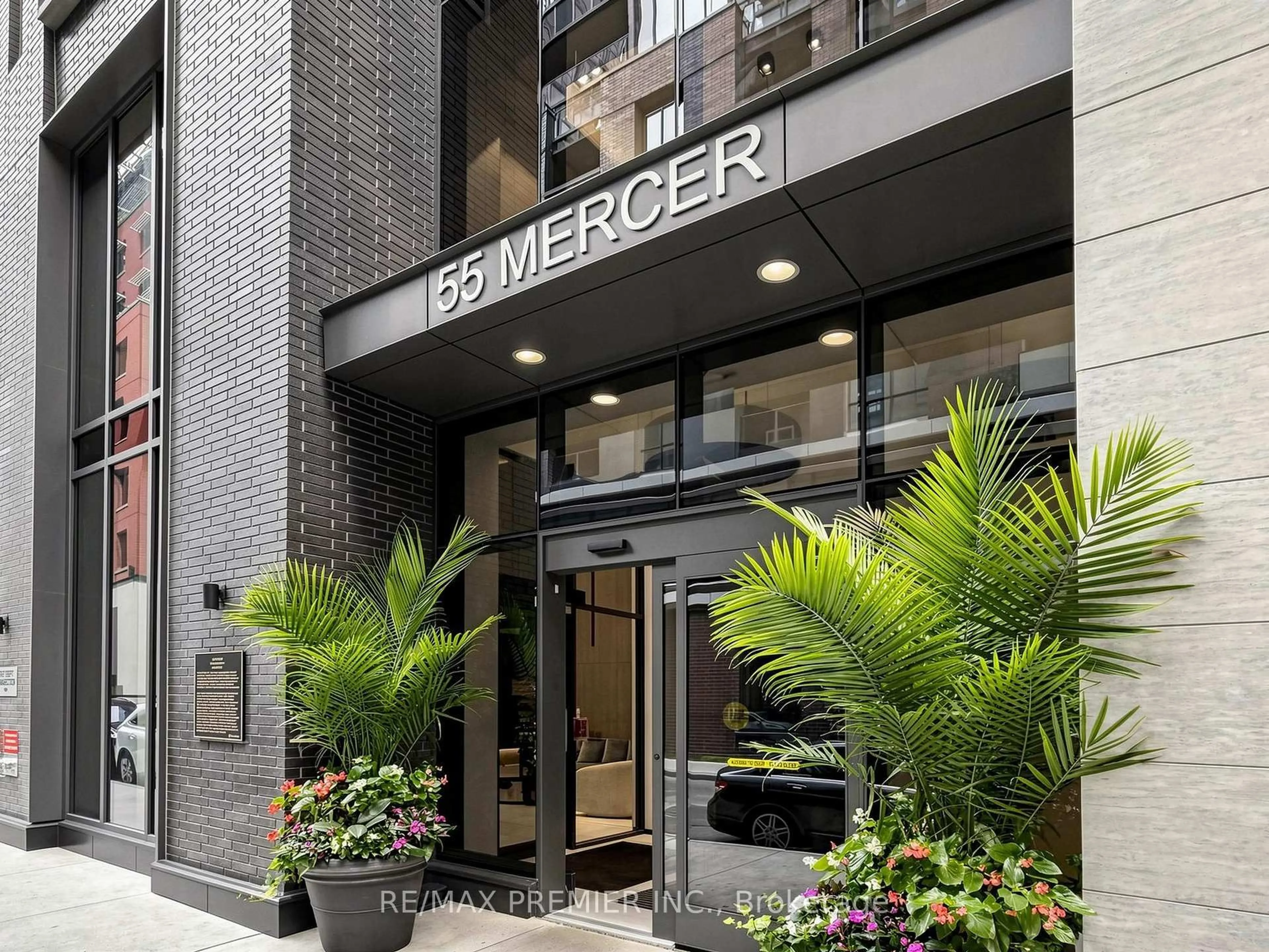 Lobby for 55 Mercer St #1007, Toronto Ontario M5V 0W4