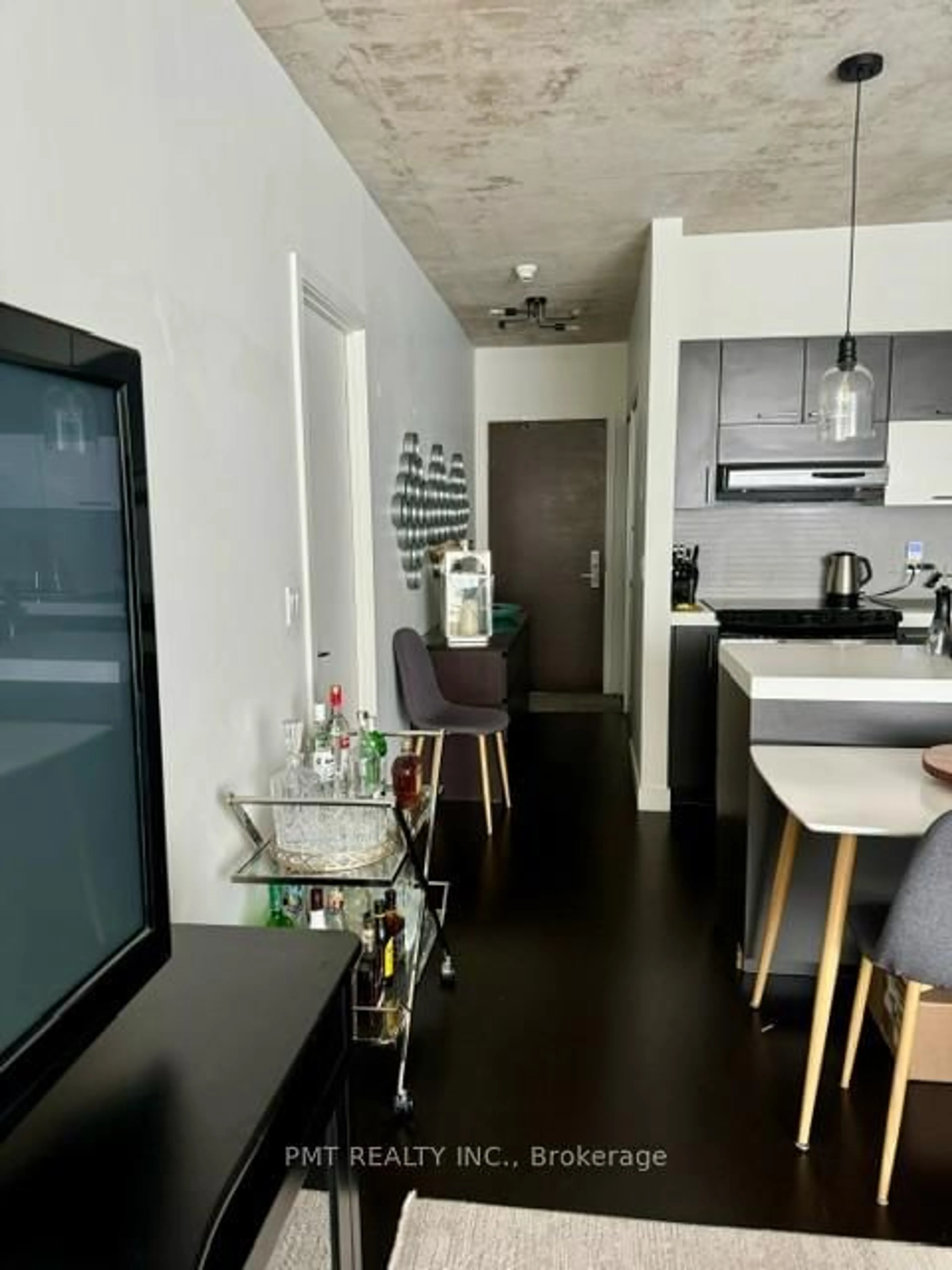 A pic of a room for 55 Stewart St #613, Toronto Ontario M5V 2V1