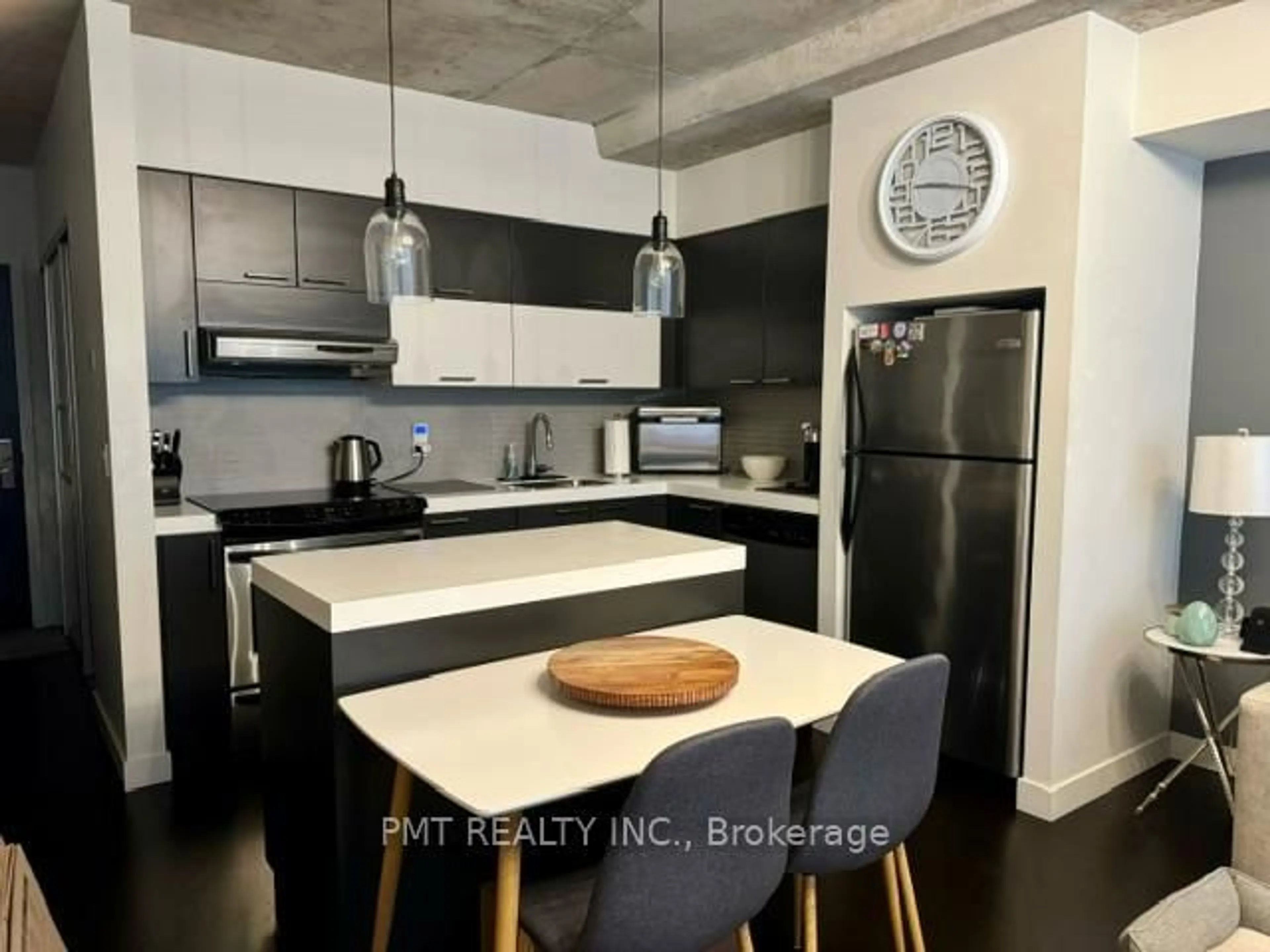 Open concept kitchen, unknown for 55 Stewart St #613, Toronto Ontario M5V 2V1