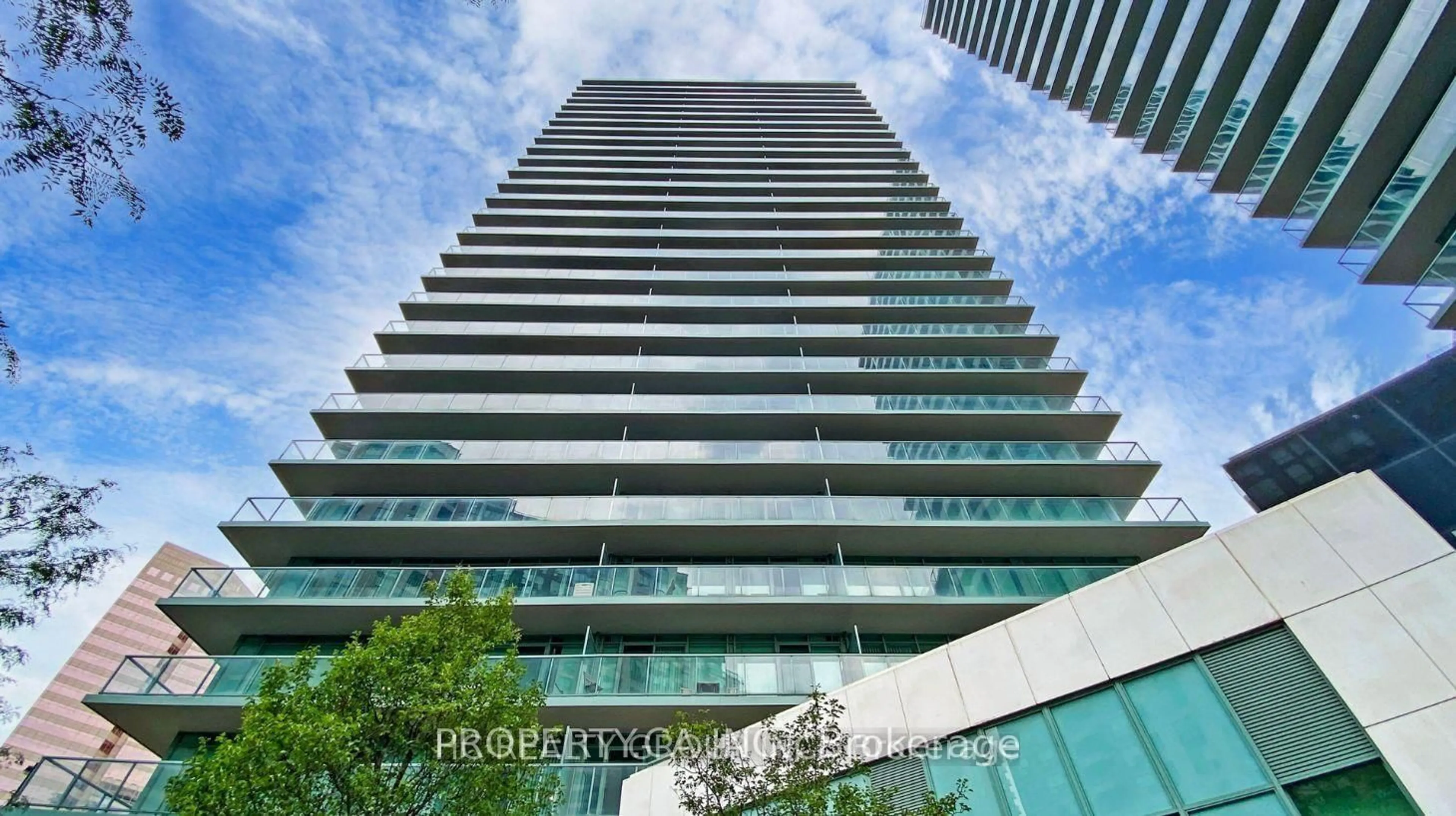 Indoor foyer for 5508 Yonge St #2305, Toronto Ontario M2N 7L2