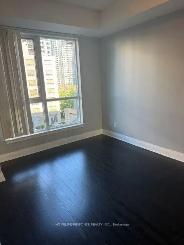 17 KENASTON Gdns #418, Toronto 4