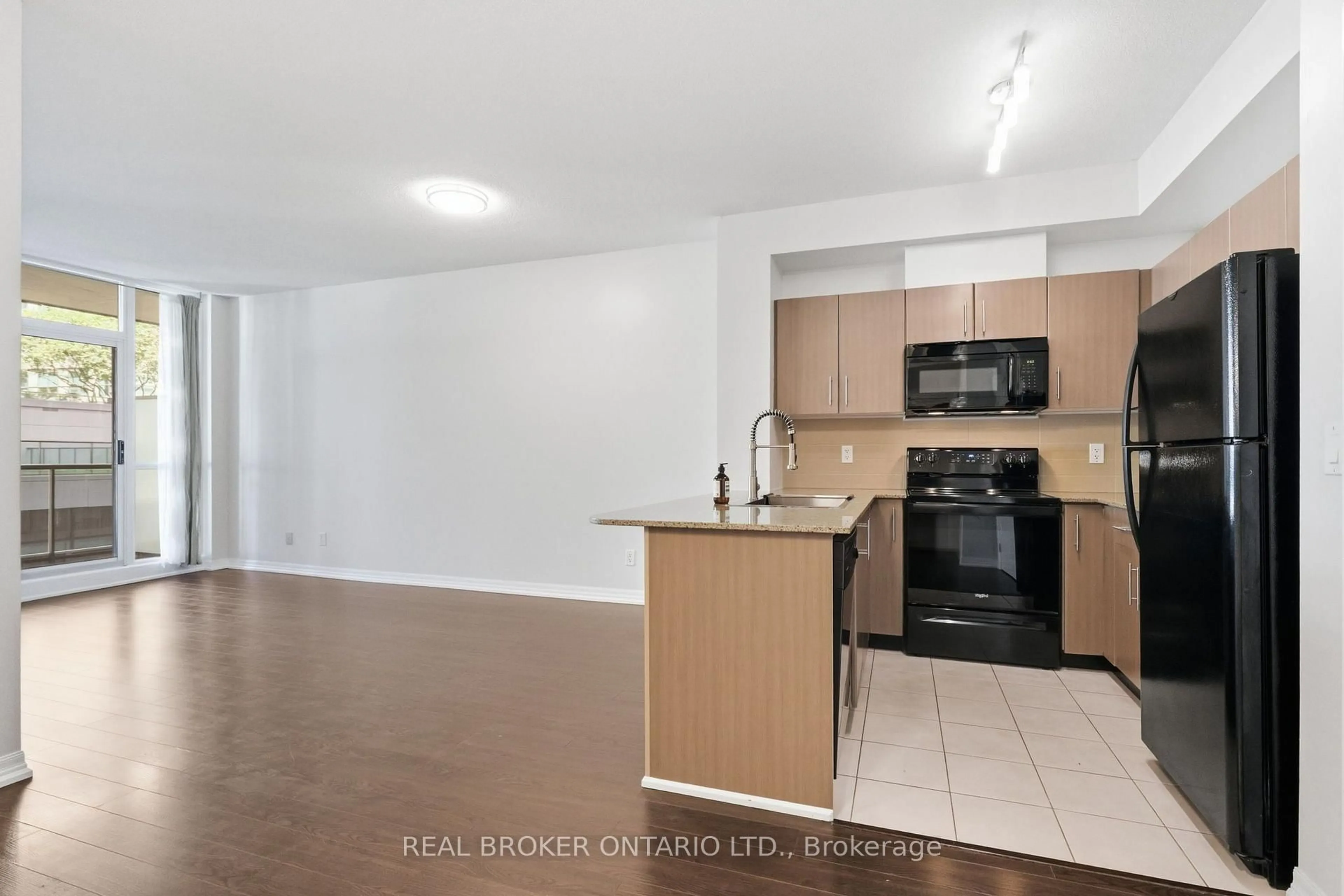 Standard kitchen, unknown for 12 Yonge St #415, Toronto Ontario M5E 1Z9