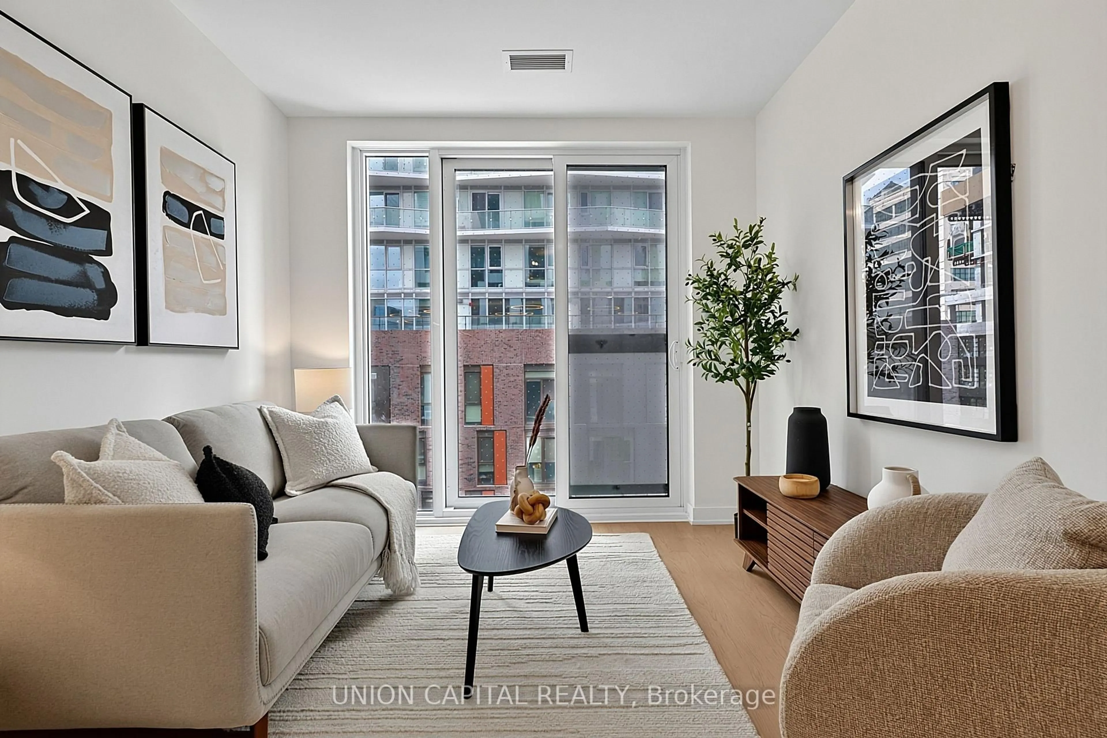 Living room with furniture, unknown for 252 Church St #507, Toronto Ontario M5B 0E6