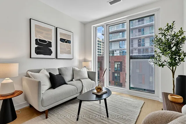 252 Church St #507, Toronto 2