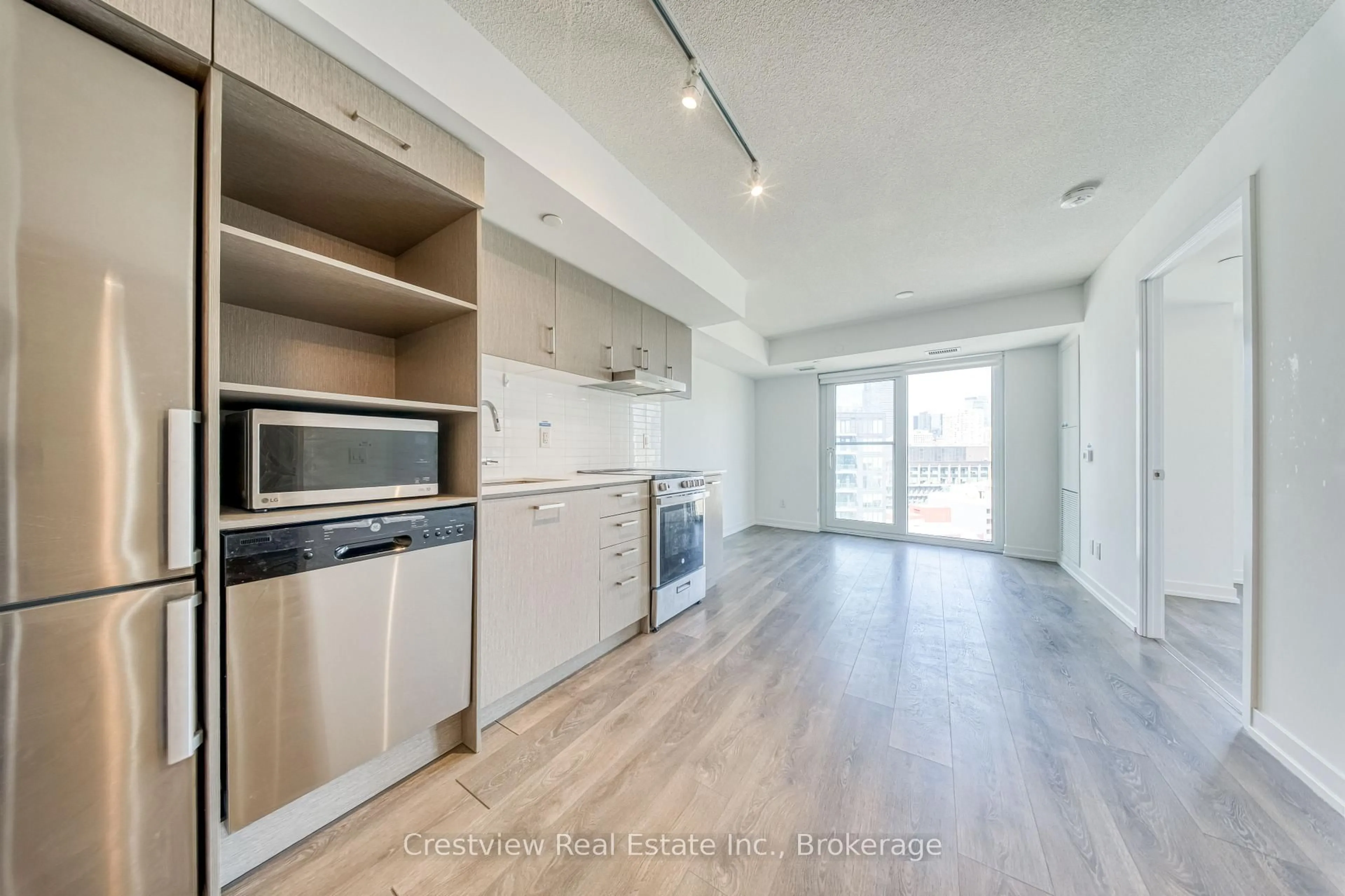 Open concept kitchen, unknown for 219 Dundas St #1908, Toronto Ontario M5A 0V1