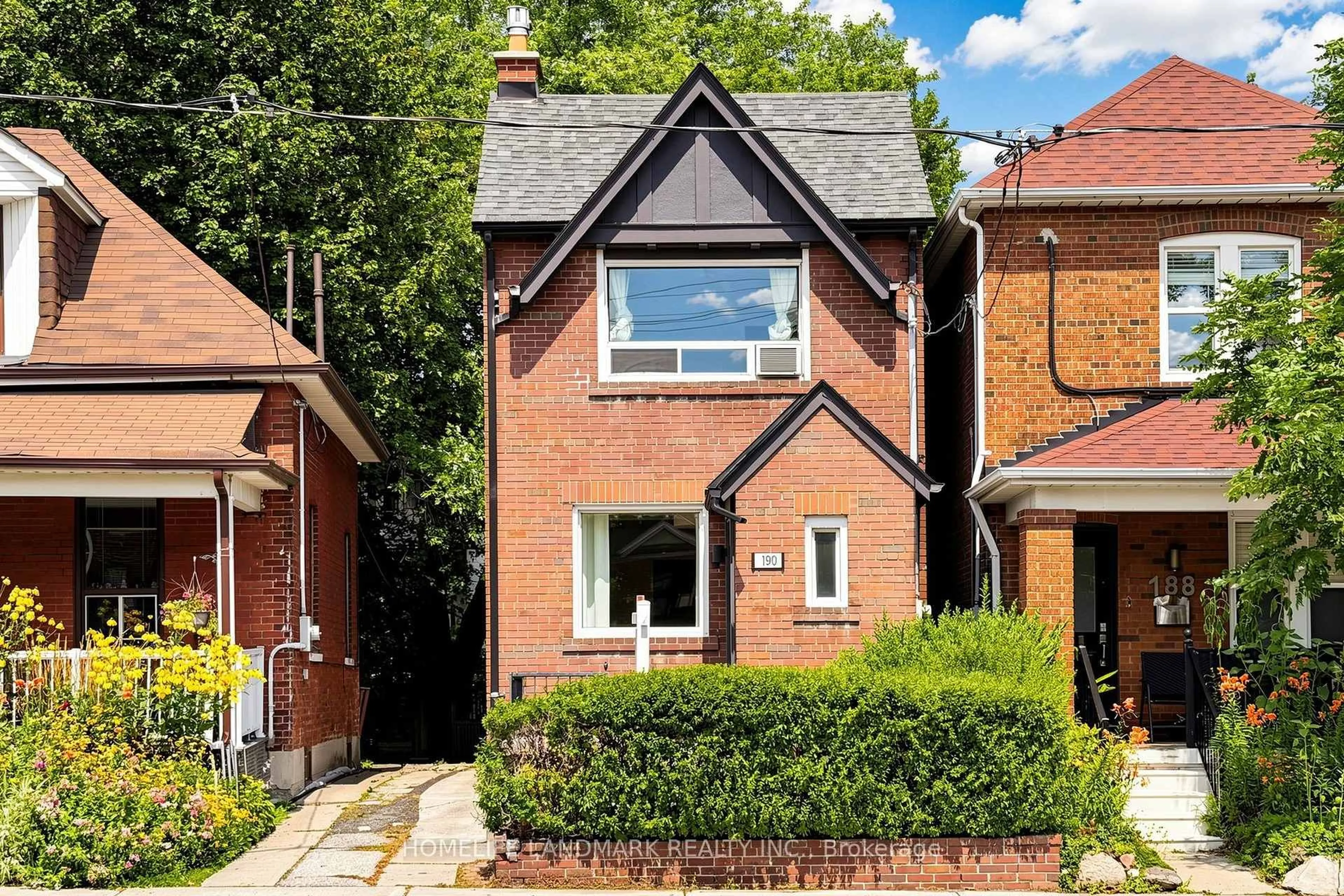 Home with brick exterior material, street for 190 Lawrence Ave, Toronto Ontario M5M 1A8